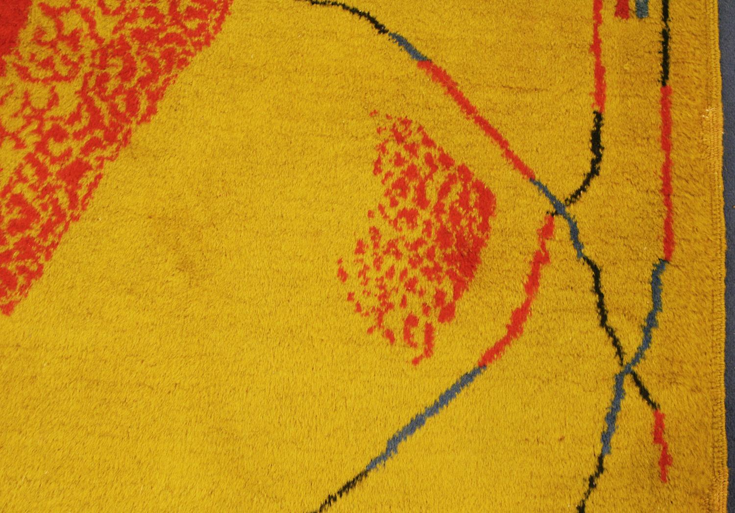 Türkischer Art-Déco-Teppich im minimalistischen Design, 1950-1970 (Handgeknüpft) im Angebot