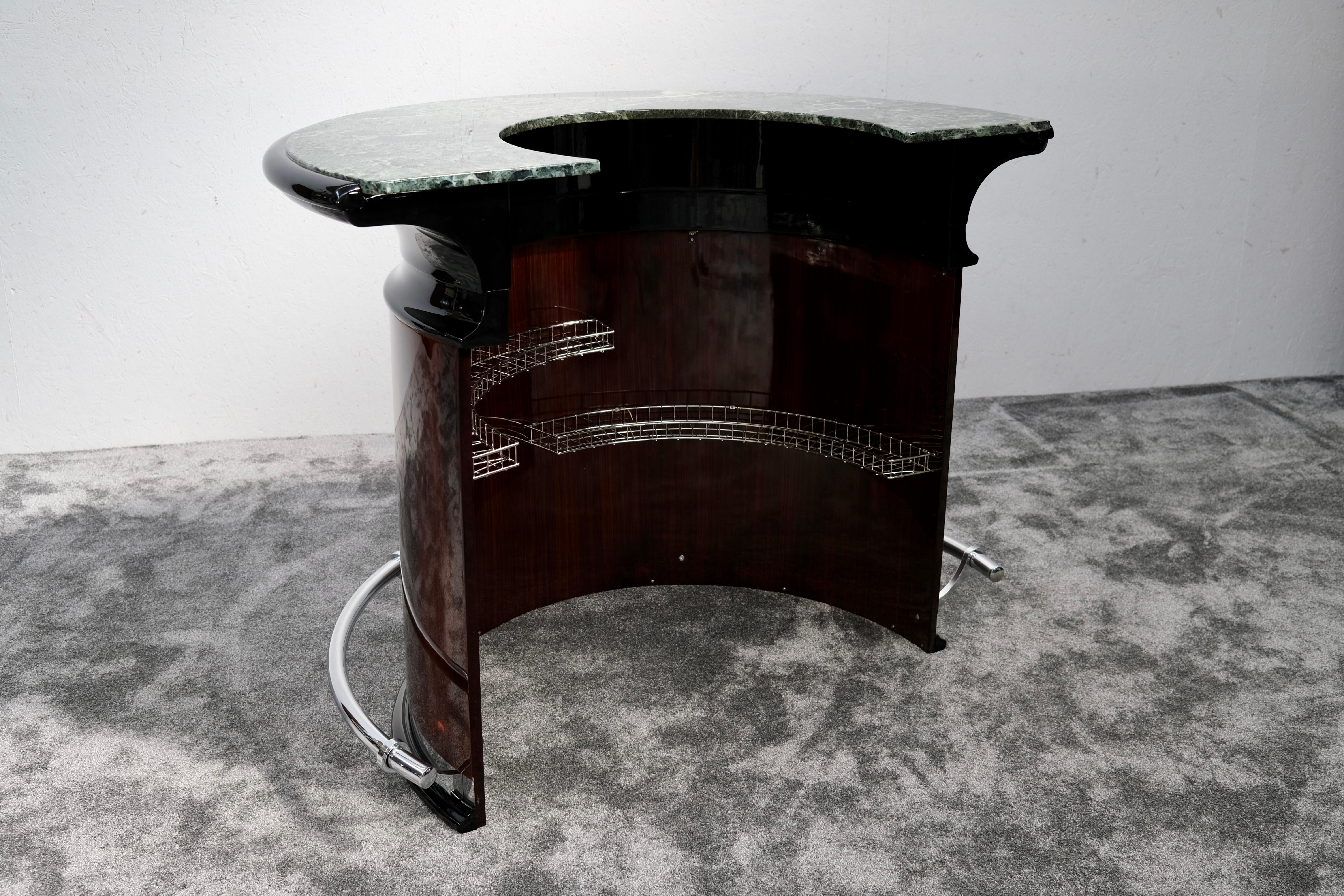 Bar semi-circulaire avec placage de bois de tourbière et plateau en marbre, France, années 1940 en vente 3
