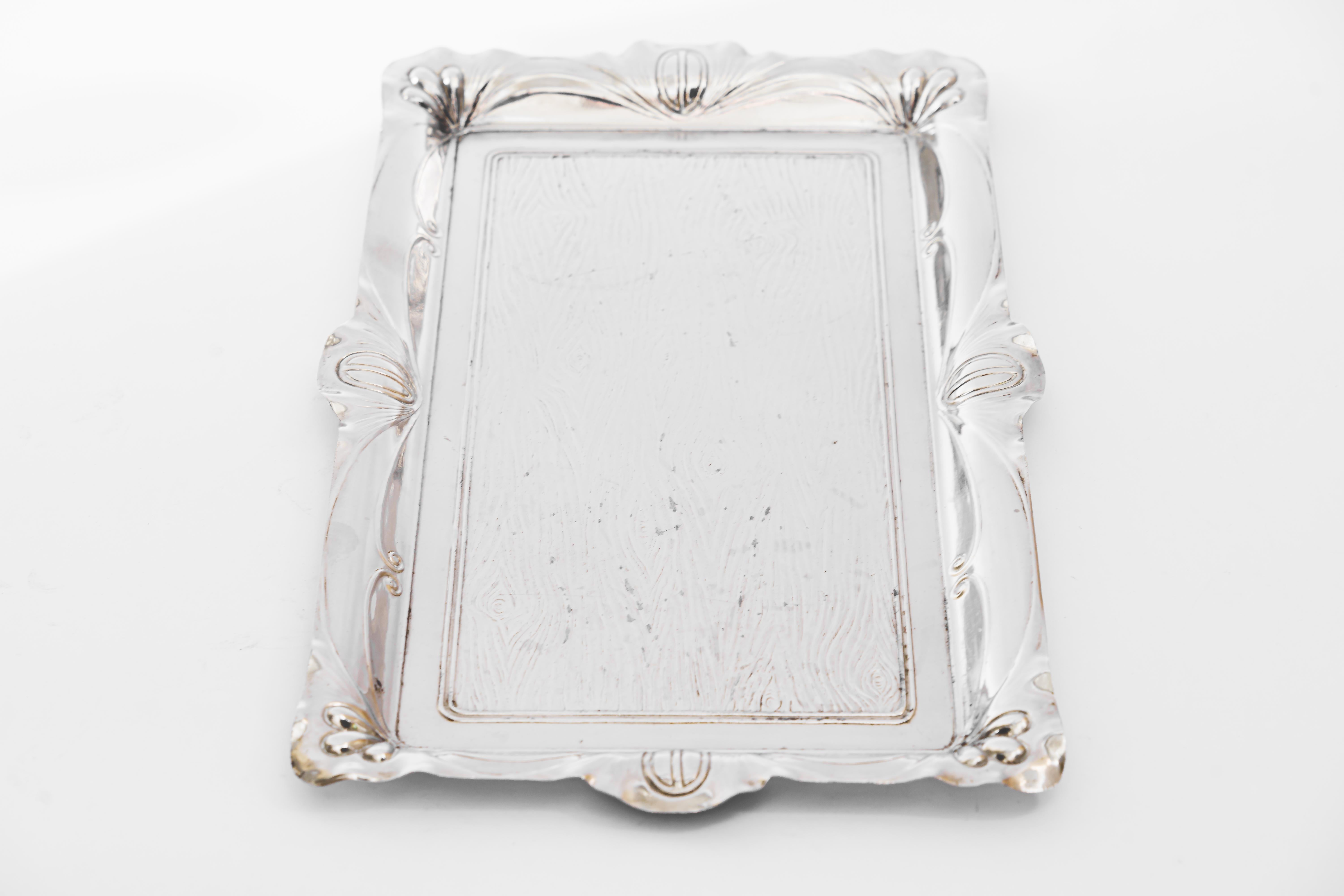 Art Deco serving plate nickel-plated vienna around 1920s.
Traces of use.
Original condition.