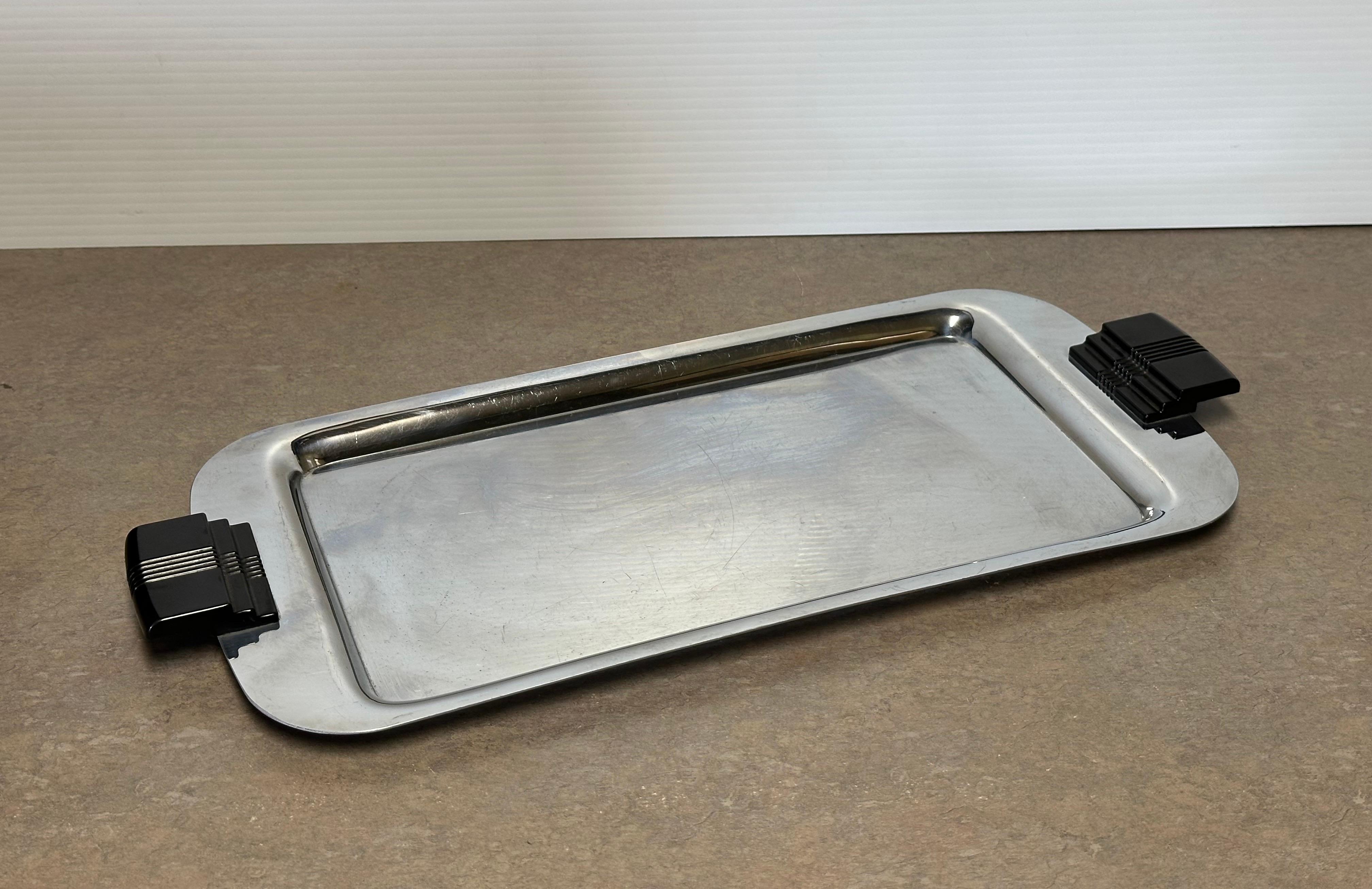 Plateau de service Art Déco de Manning Bowmans en chrome et bakélite en vente 1