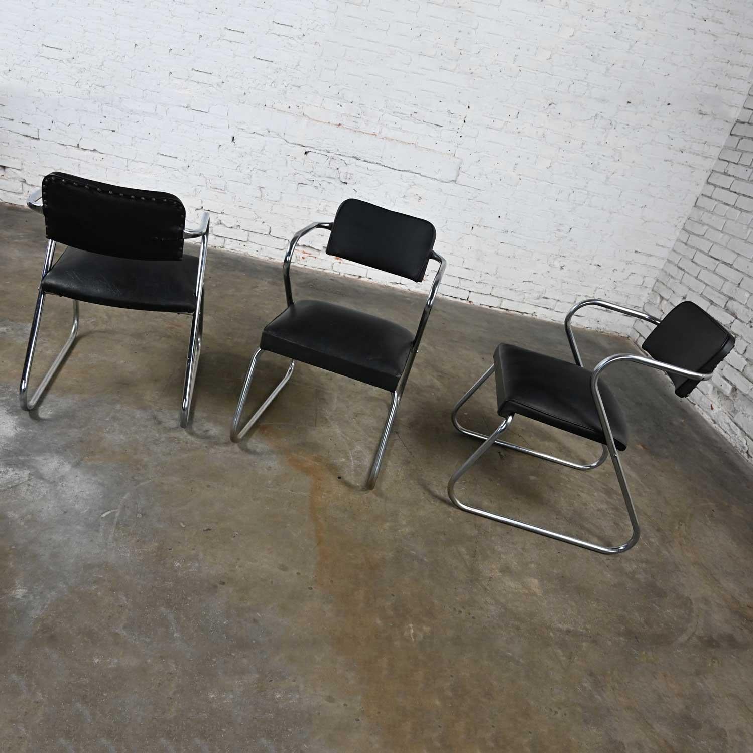 Art Deco Set 3 Chrome Tube & Black Faux Leather Chairs Attr to Kem Weber Z Chair en vente 4