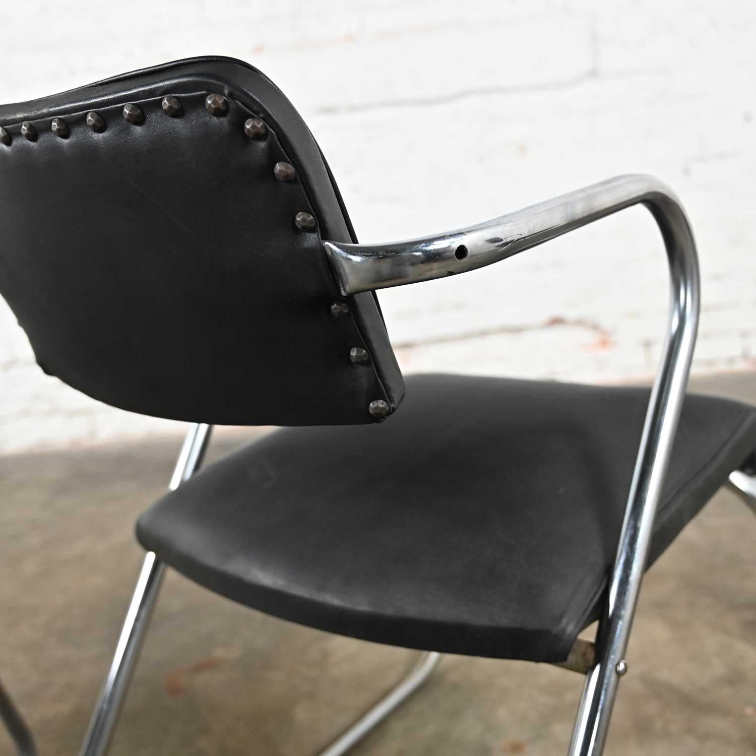 Art Deco Set 3 Chrome Tube & Black Faux Leather Chairs Attr to Kem Weber Z Chair en vente 2