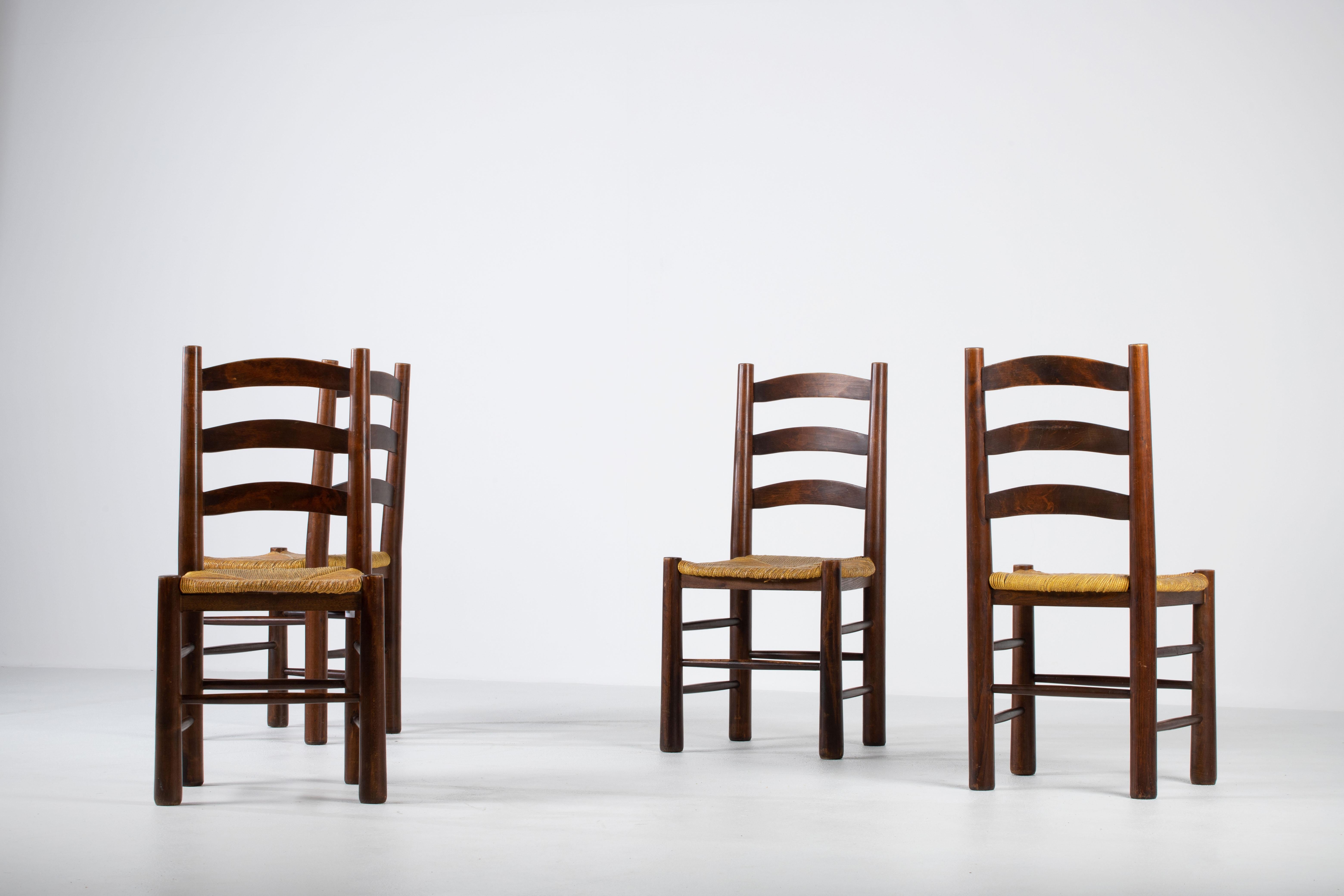 Mid-Century Set of 6 Chairs in style of Perriand, France, 1940 In Good Condition For Sale In Wiesbaden, DE
