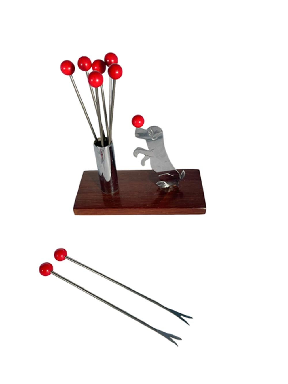 Art Deco Set of Eight Cocktail Picks with a Dog Balancing a Ball on Its Nose In Good Condition In Nantucket, MA