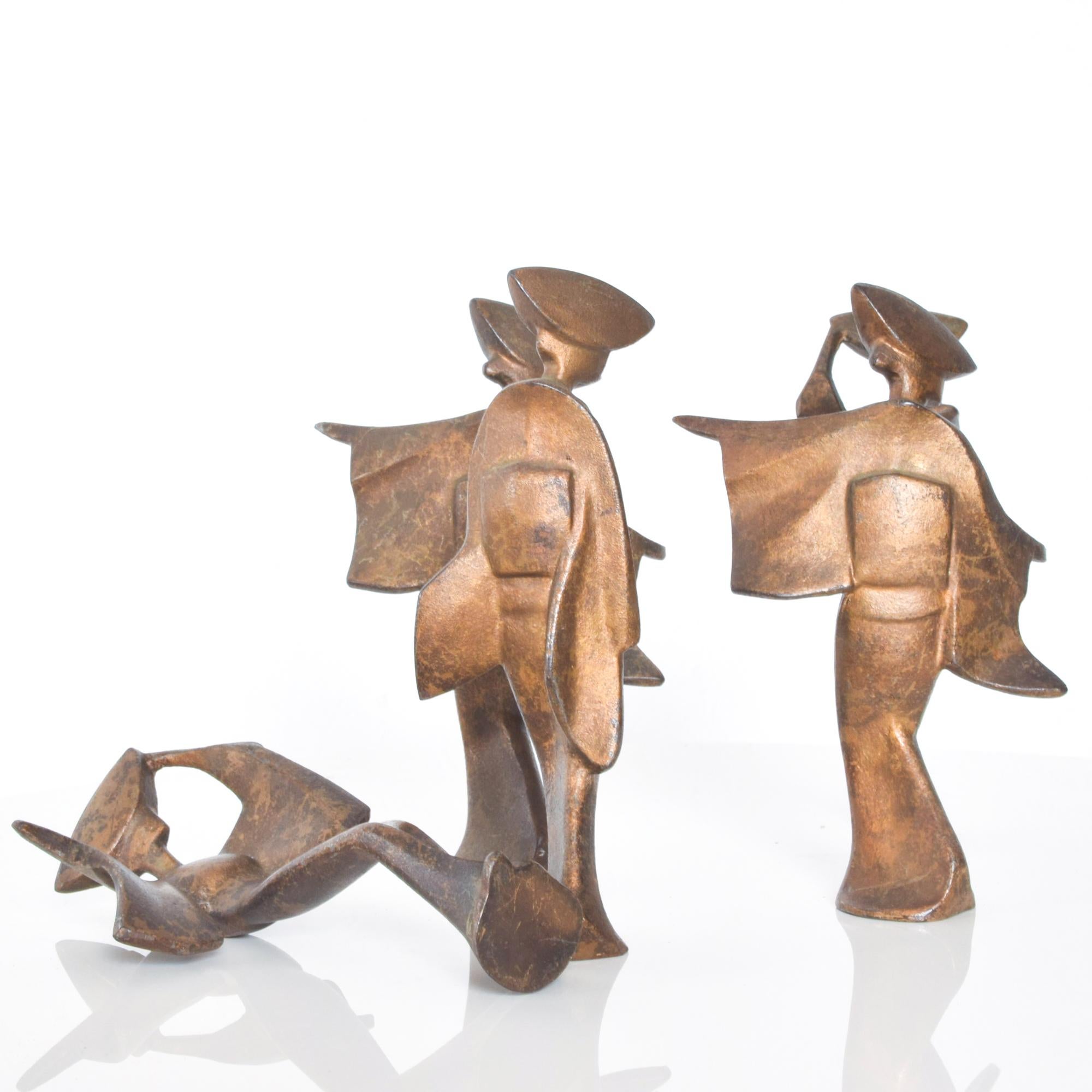 Art Deco Set of Four Japanese Graceful Geisha Figurine Sculptures in Bronze 4