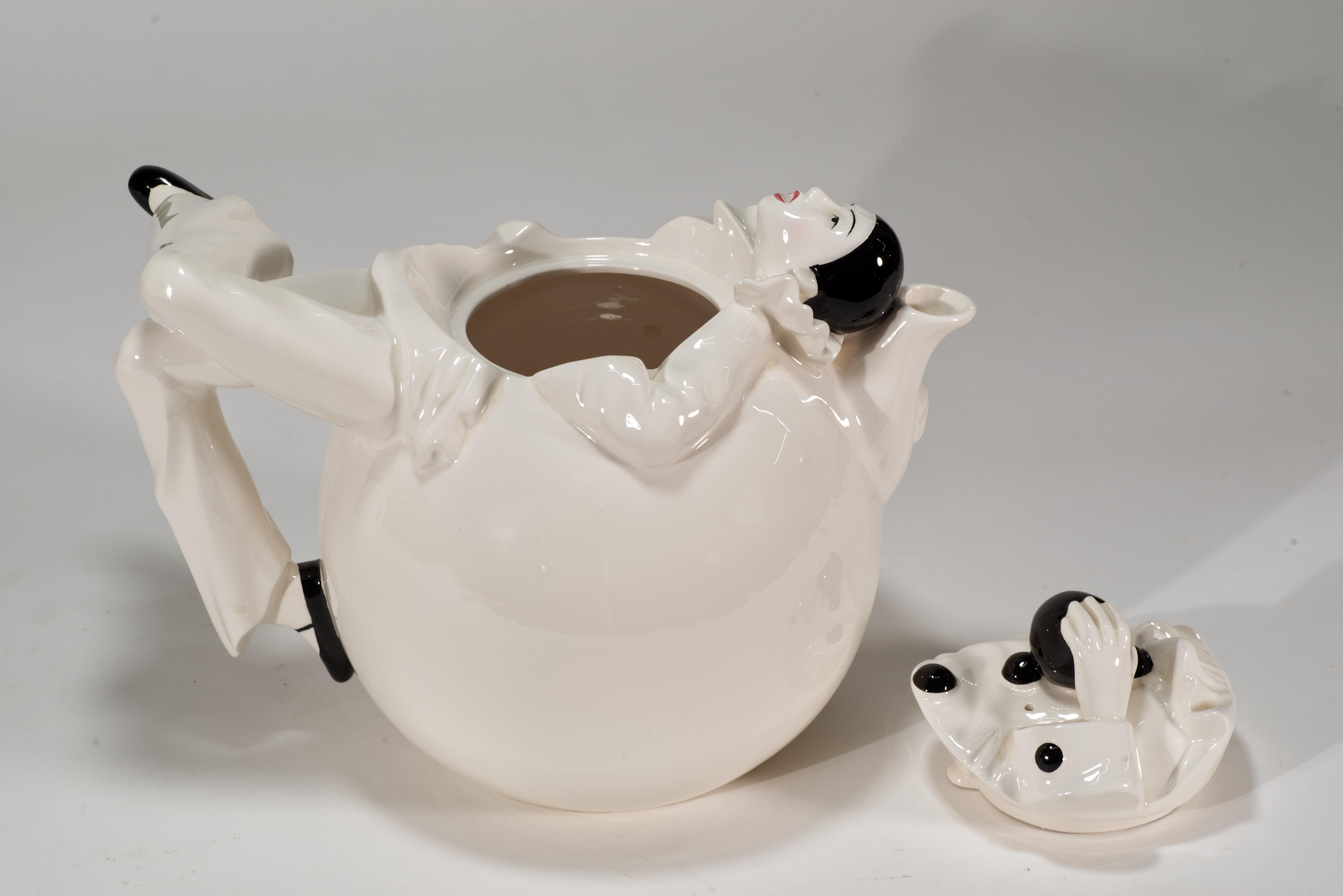 Late 20th Century Art Deco Set of Pierrot Harlequin Teapot and 2 Mugs Cups, Japan 1970s