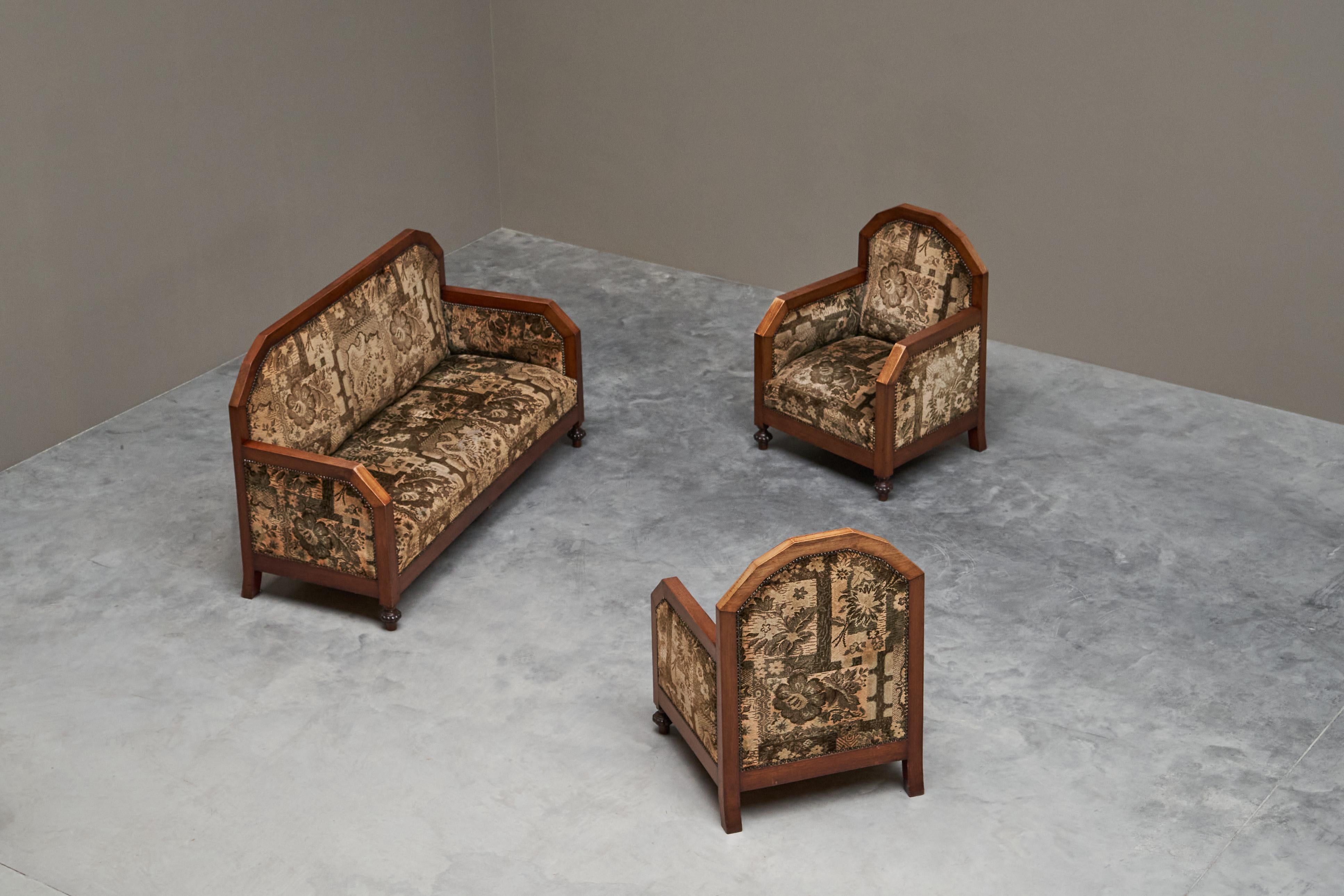 European Art Deco Set of Sofa and Armchairs in Solid Wood and Tapisserie 1930 For Sale