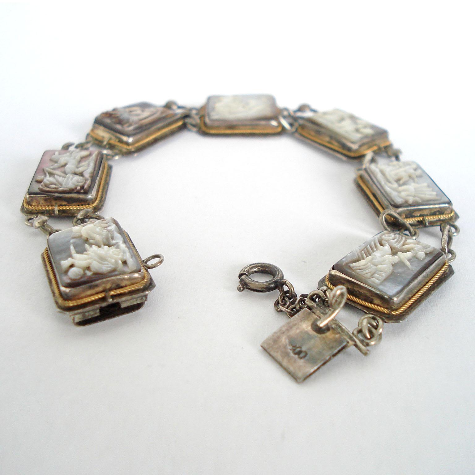 Art Deco Seven Days Silver Bracelet with Chariots Motif In Good Condition In Bochum, NRW