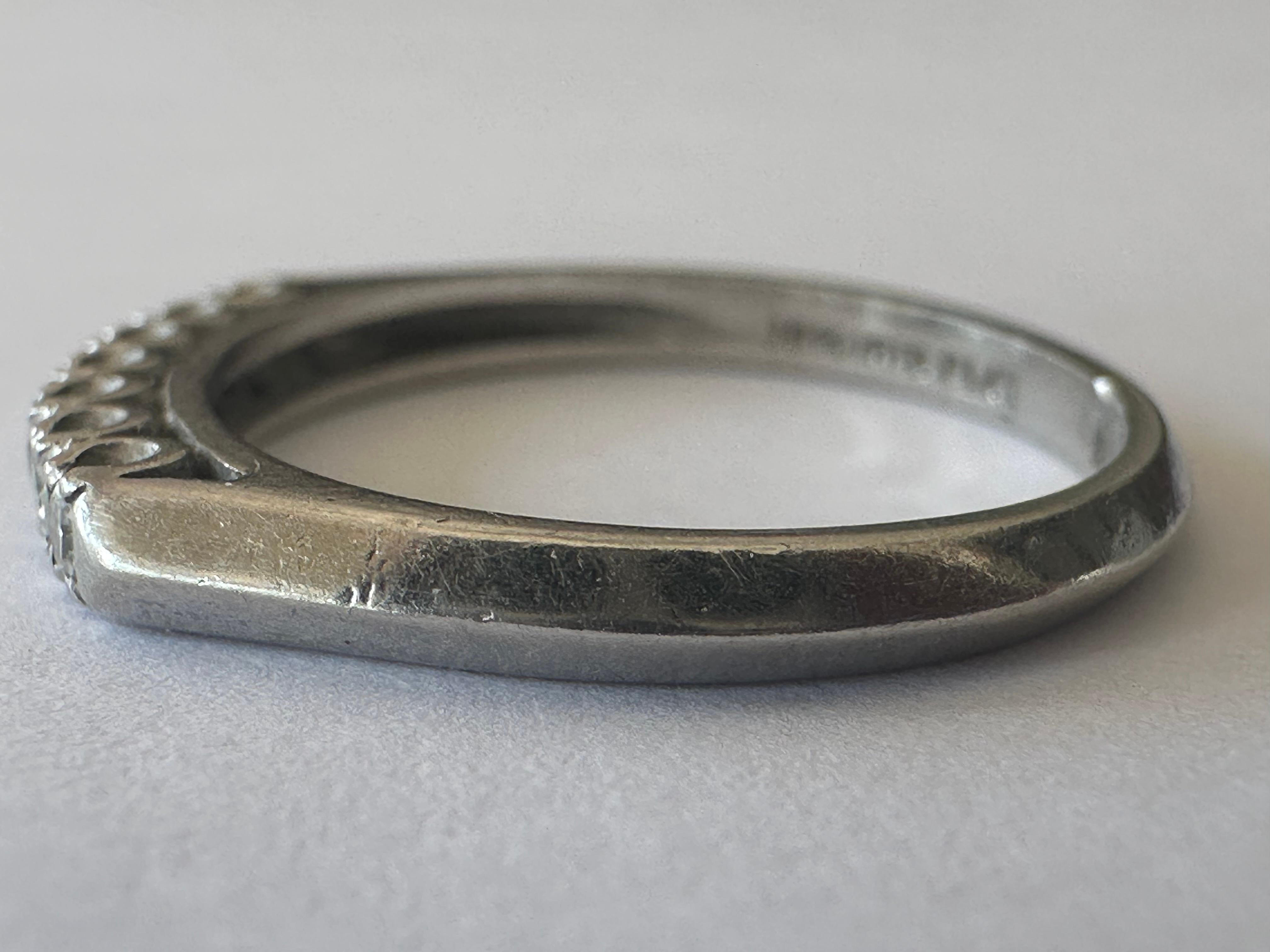 Taille simple Bague Art déco à sept pierres, diamants et platine en vente
