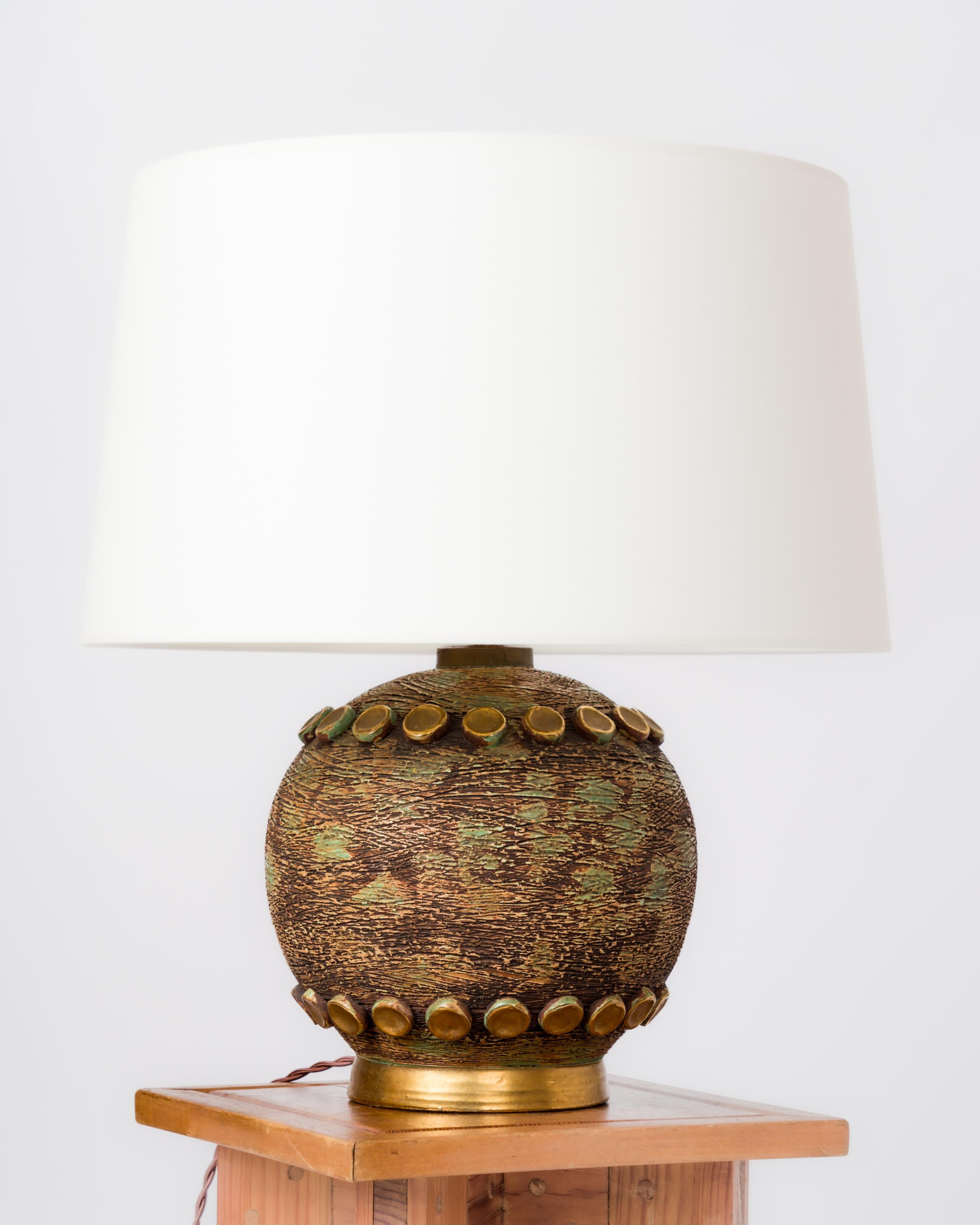 Art Deco Schattierungen von Grün & vergoldete Punkte Keramik Tischlampe - Frankreich 1930er Jahre im Angebot 3