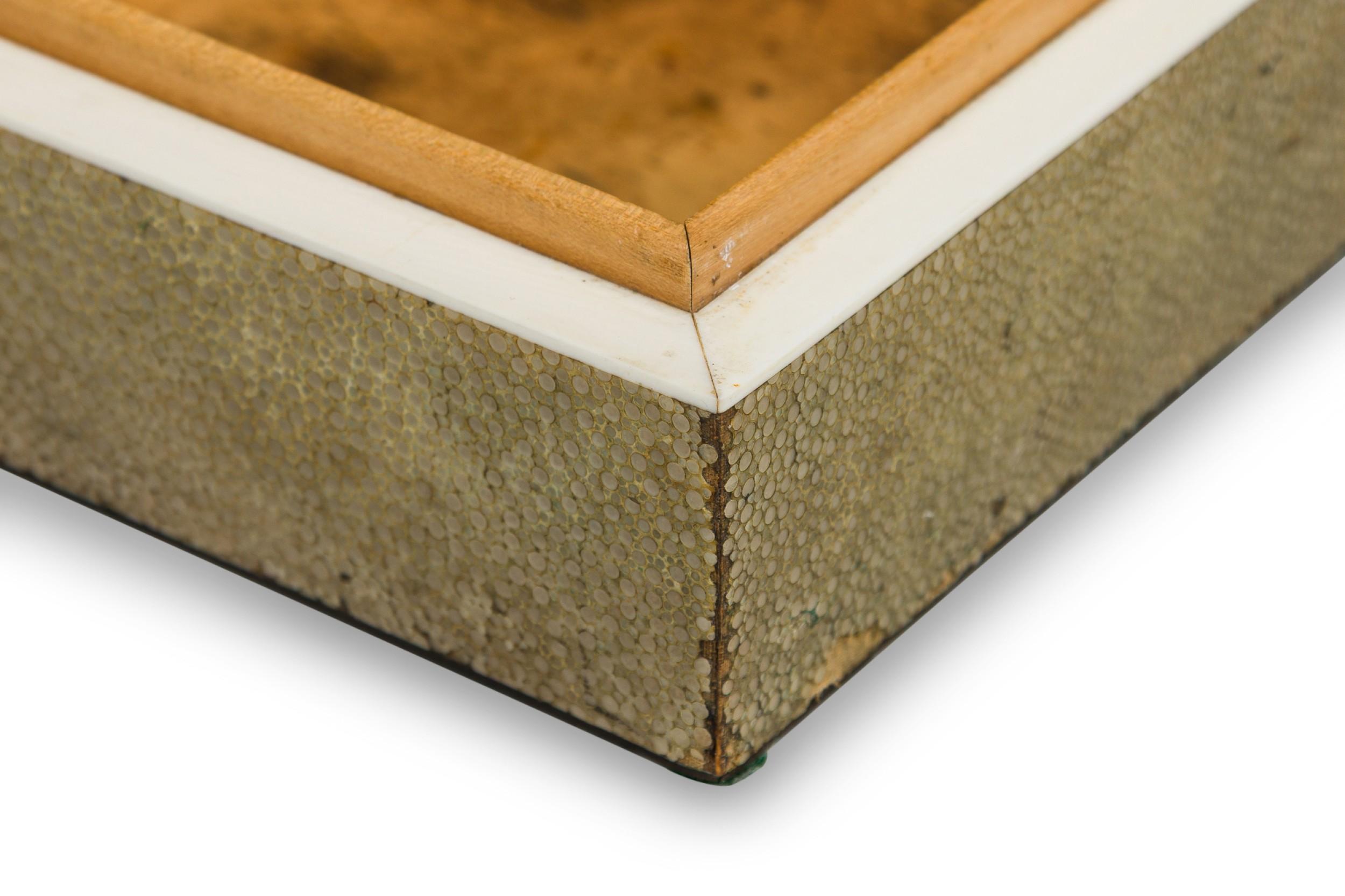 Art Deco Shagreen and Bone Trimmed Box For Sale 6