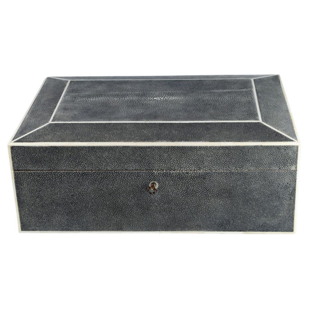 Art Deco shagreen Large box For Sale