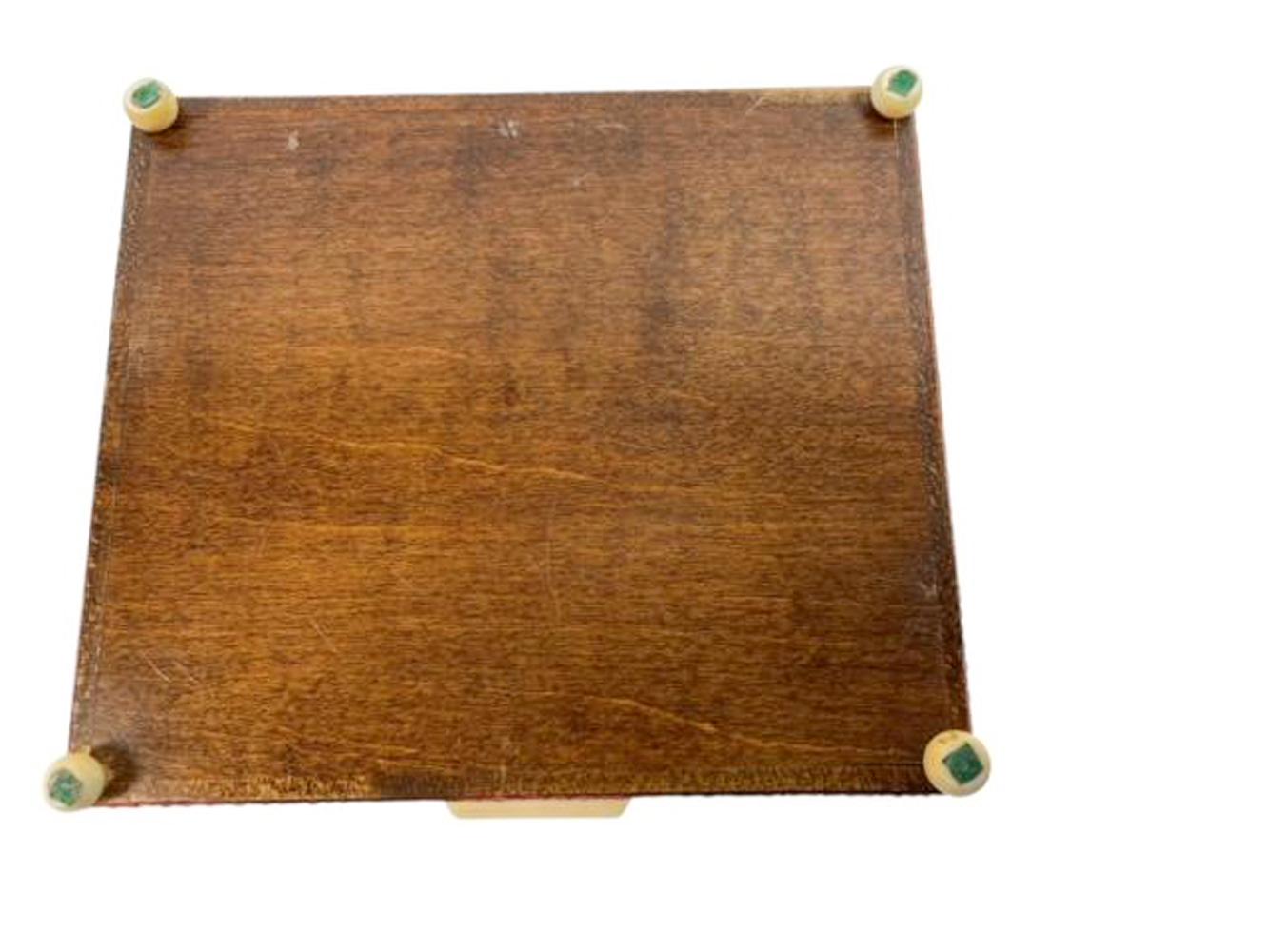 Art Deco Shagreen Deckelschachtel in ungewöhnlicher Korallenroter Farbe auf Kugelfüßen, Art déco im Angebot 4