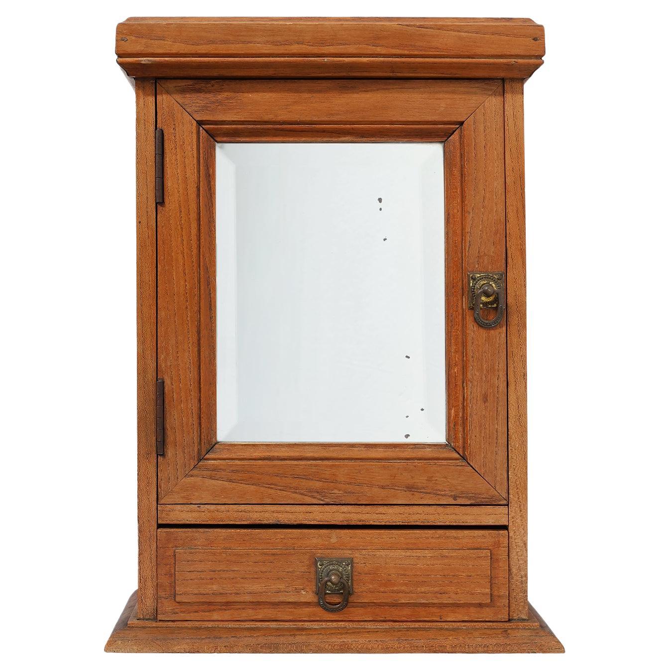Meuble de rasage Art Deco en Oak avec miroir biseauté, France