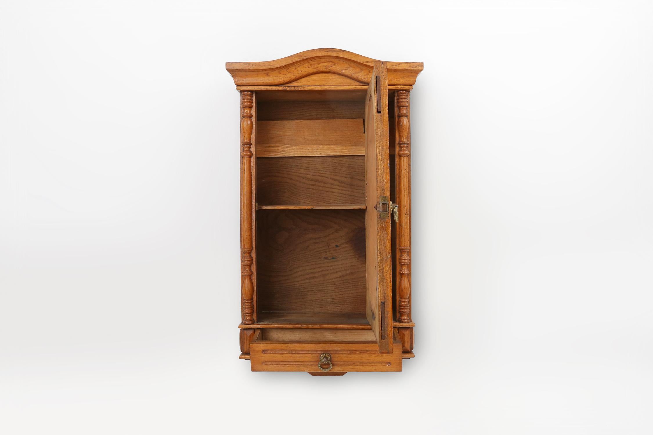 Armoire à pharmacie ou à rasage Art Déco en Oak, France ca. 1940 1