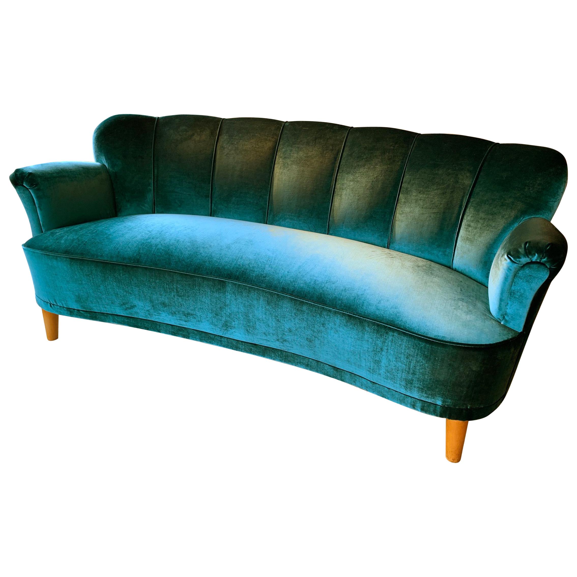 Art Deco Shell Back Curved Sofa D320