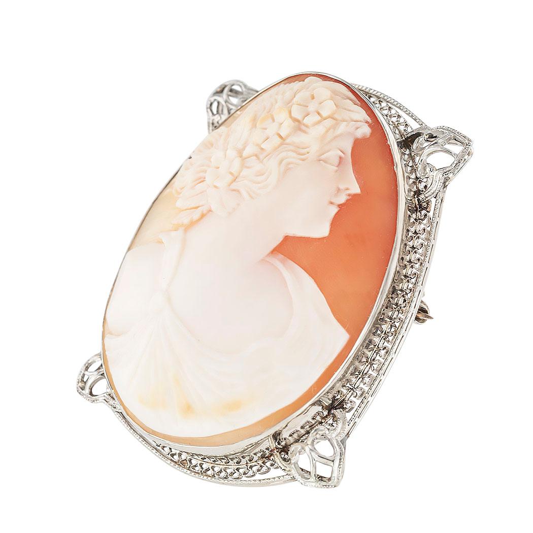 Art Deco Shell Cameo Filigree White Gold Brooch Pendant In Good Condition In Los Angeles, CA