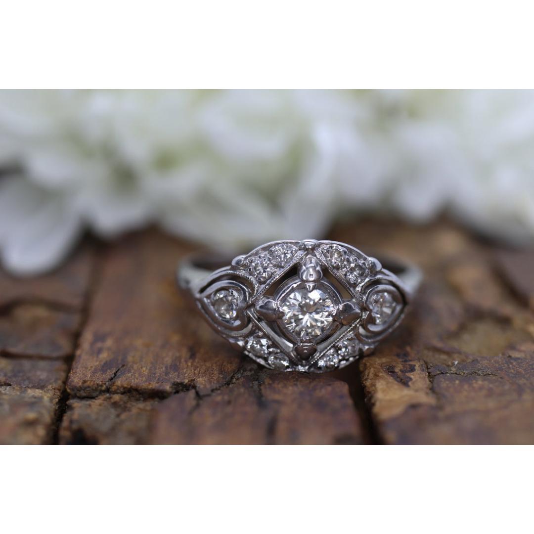 Art Deco Shield ring. 14k white gold with diamonds and filigree open design. For Sale 3