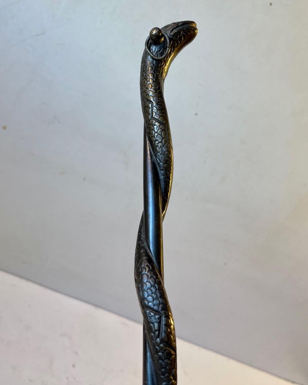 Art Deco Shoe Horn with Bronze Serpent, 1930s In Good Condition In Esbjerg, DK