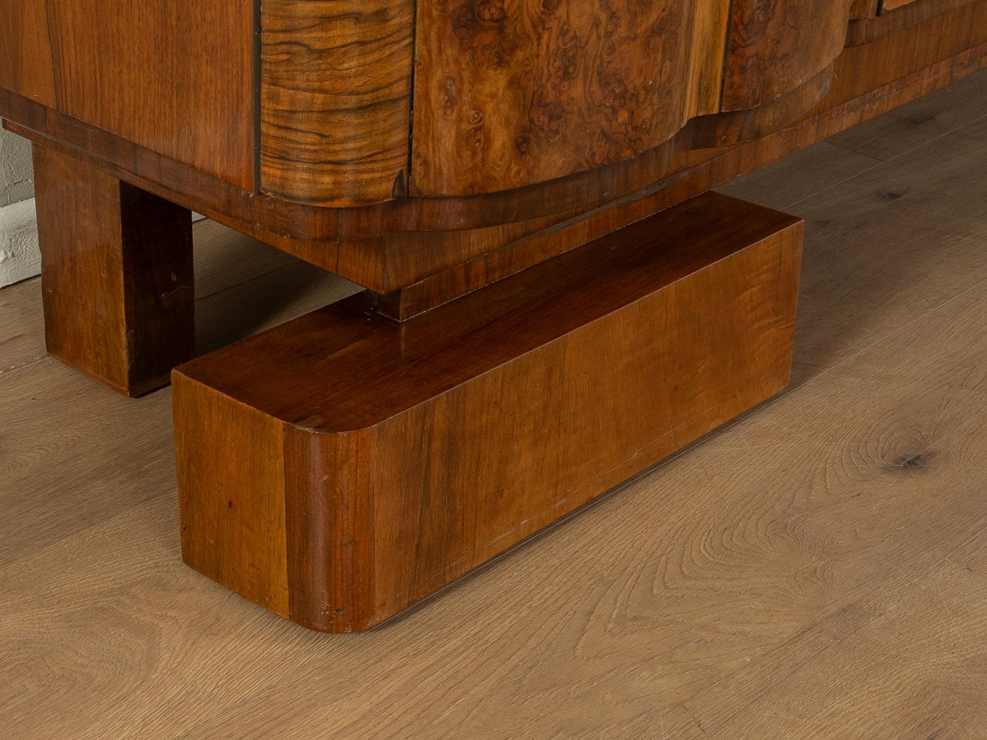 Art Déco Showcase, 1920s For Sale 4
