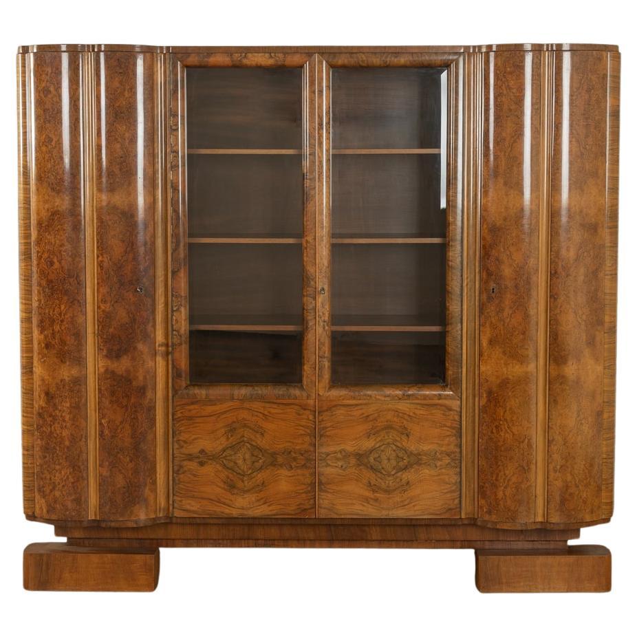 Art Déco Showcase, 1920s For Sale