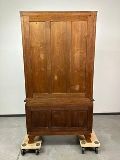 Art deco showcase by Lingel