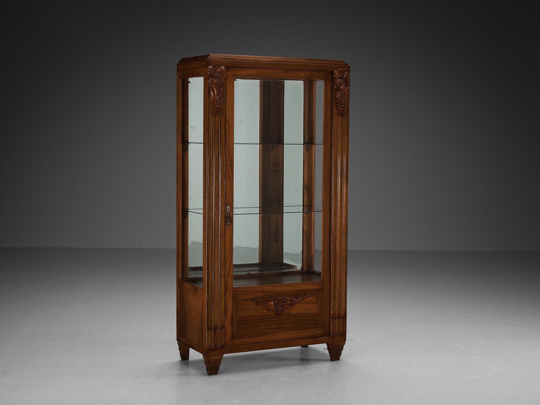 Mid-20th Century Art Deco Showcase in Walnut and Glass  For Sale