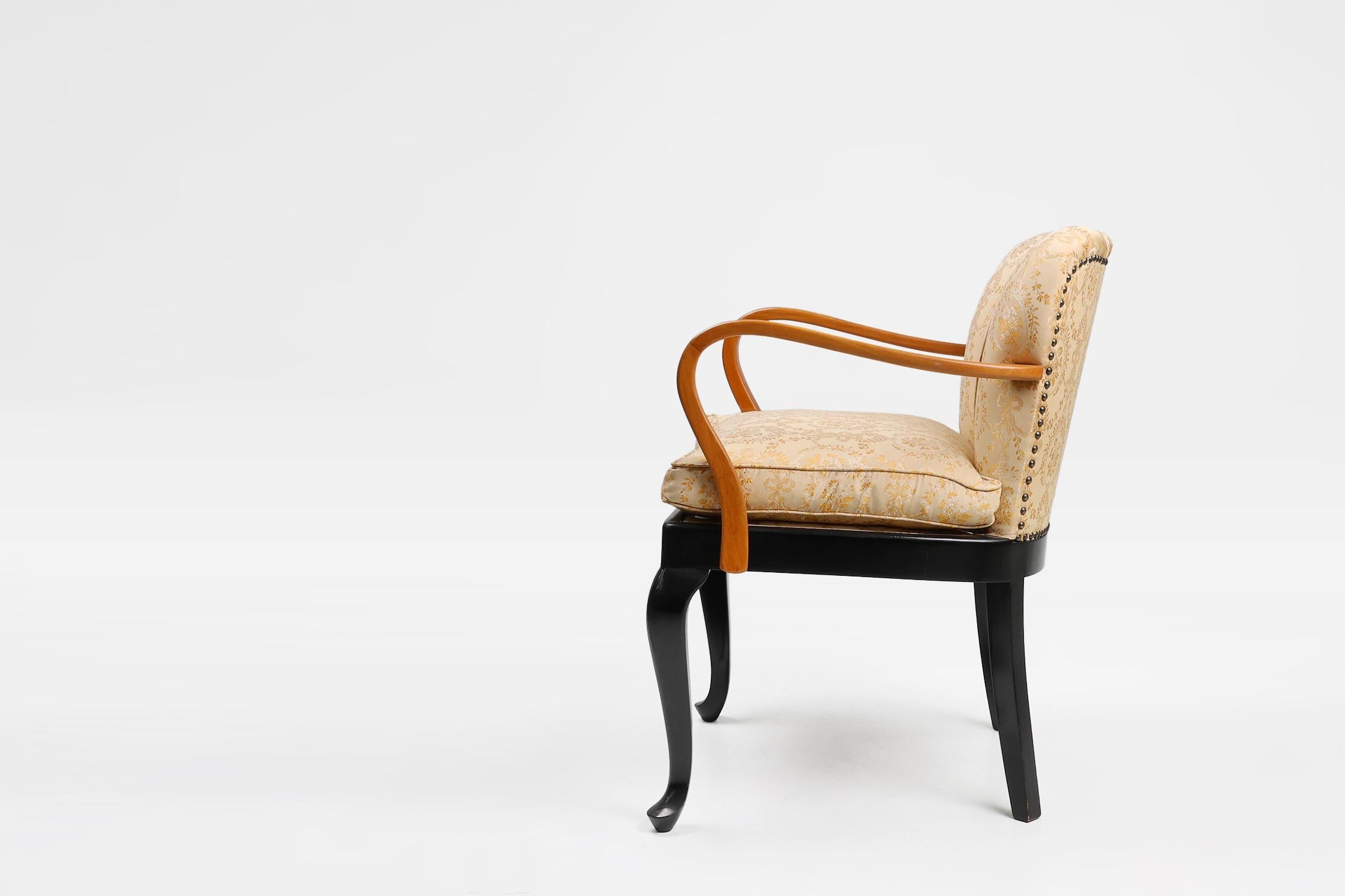 French Art Deco side chair in beech wood, France 1940s For Sale