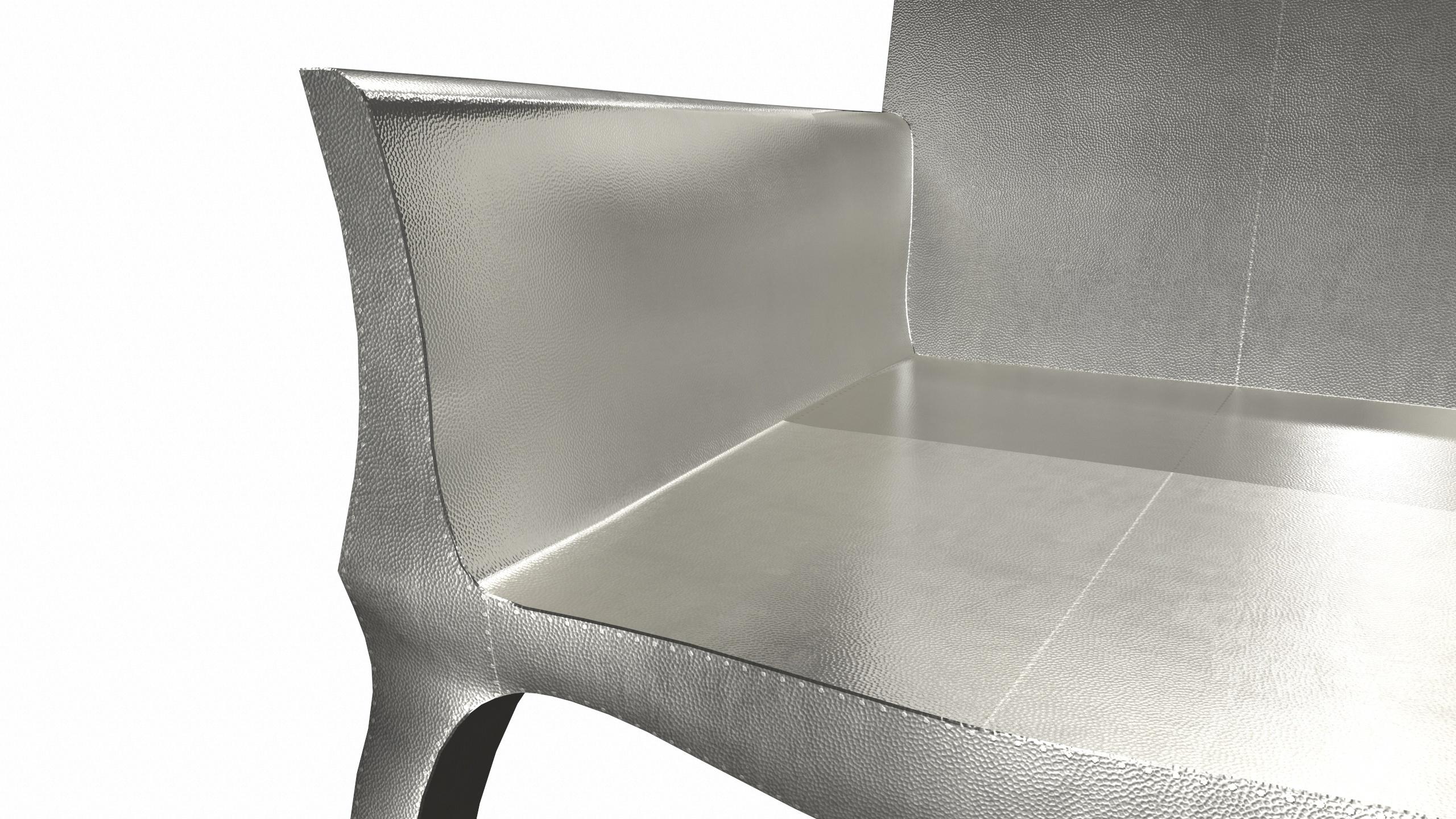 Art-Déco-Beistellstühle, Mid, gehämmert in weißer Bronze, von Paul Mathieu für S. Odegard (Sonstiges) im Angebot