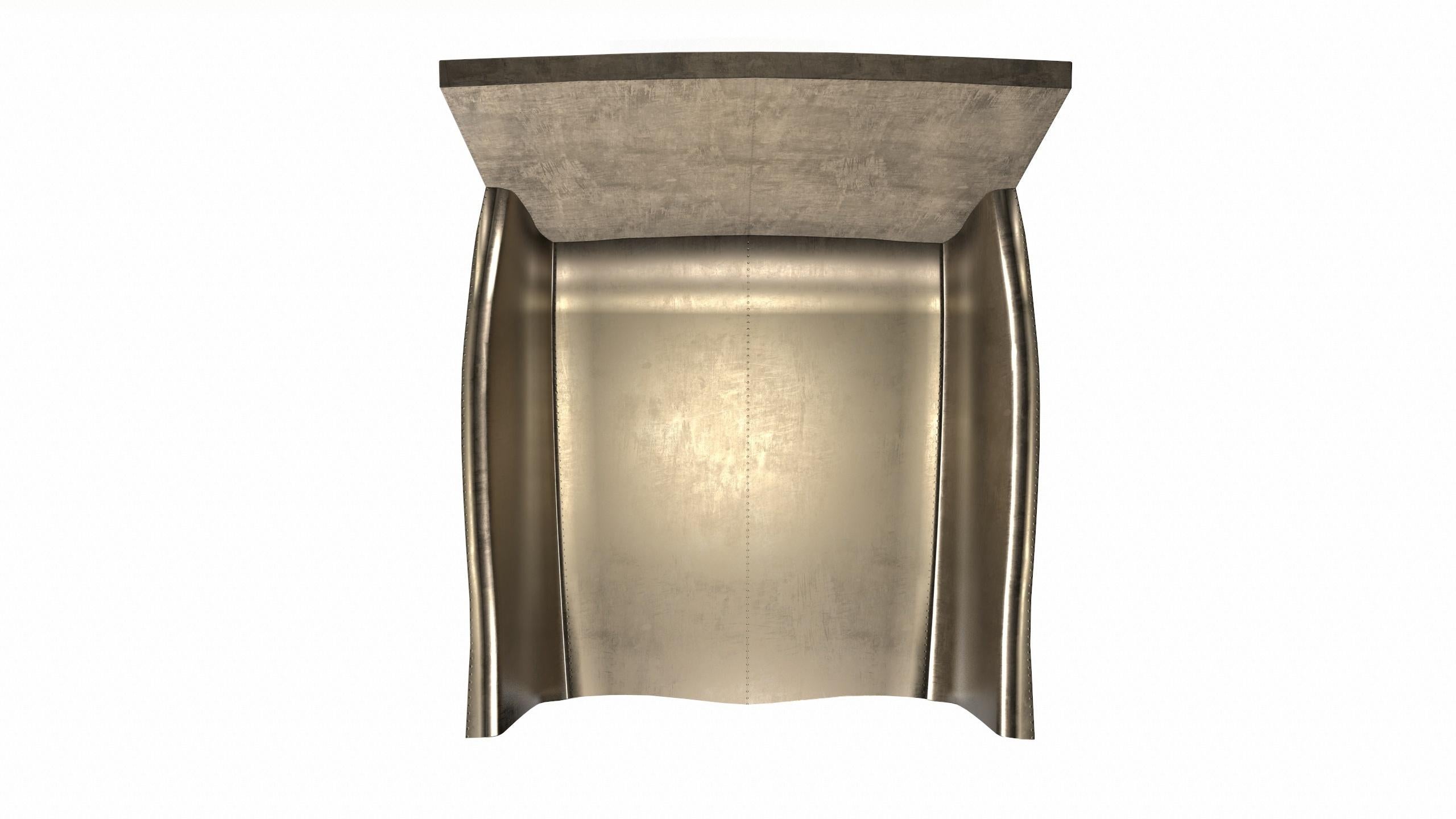 Chaises d'appoint Art Déco en bronze ancien lisse de Paul Mathieu pour S. Odegard Neuf - En vente à New York, NY