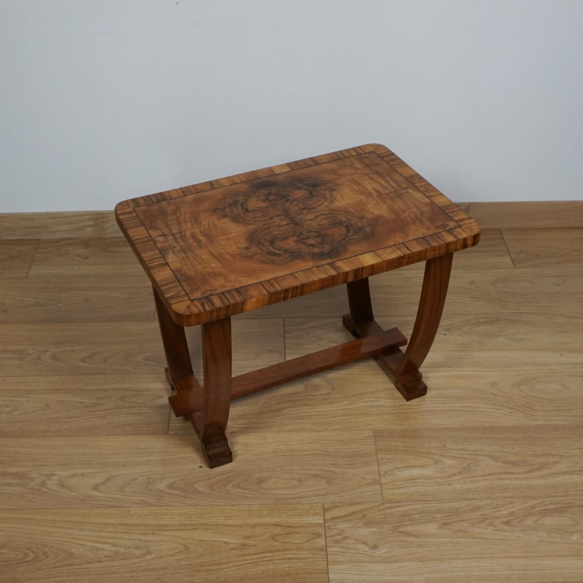 Art Deco Side Table. Burr and Figured Walnut In Good Condition For Sale In Forest Row, East Sussex