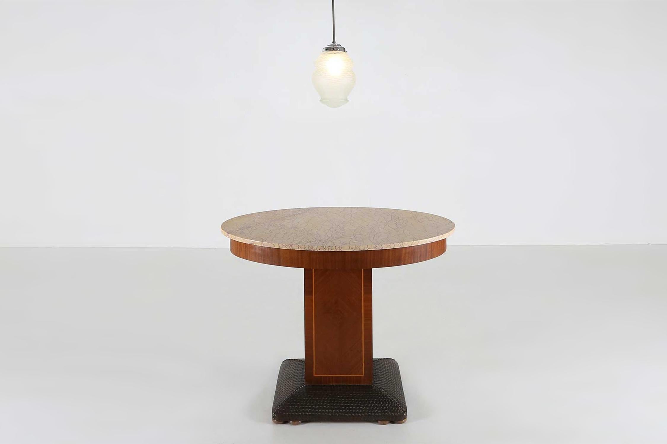 Art déco-Beistelltisch von De Coene Freres mit Holzintarsien und Marmorplatte, 1930er Jahre im Angebot 5