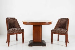 Mesa auxiliar Art Déco de De Coene Freres con marquetería de madera y tapa de mármol, años 30