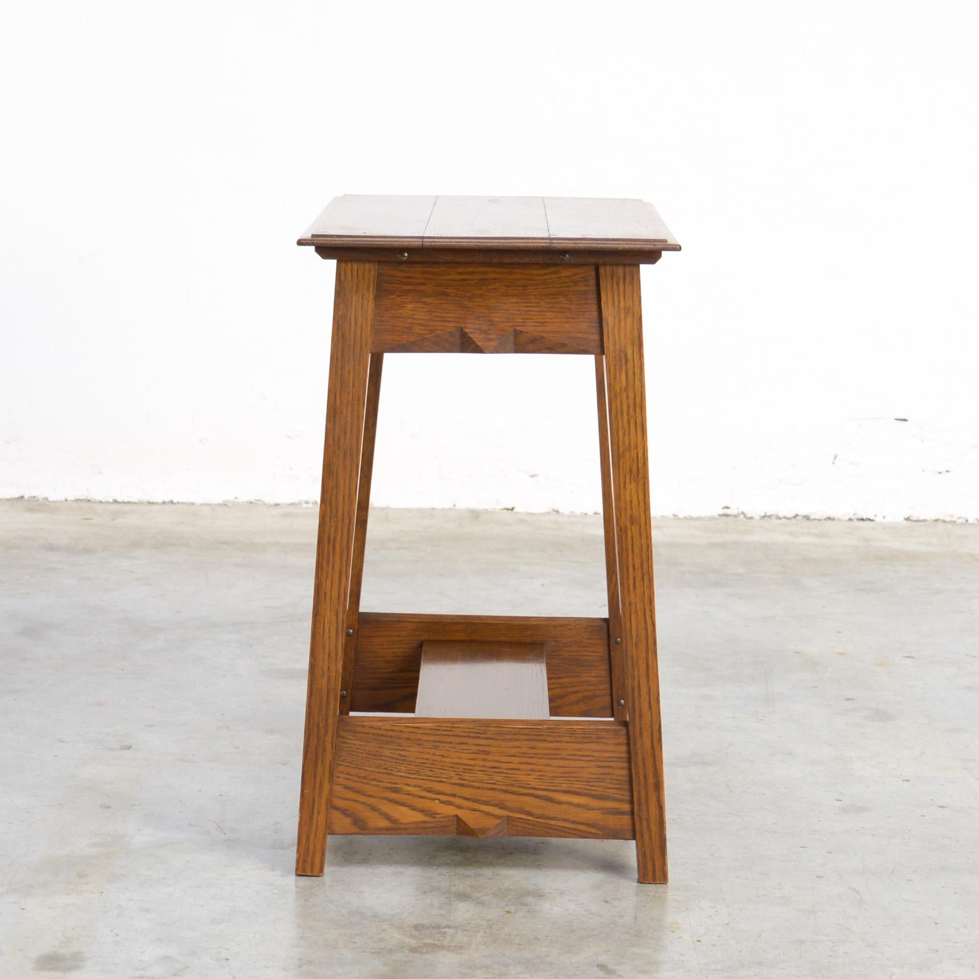 This wooden side table is signed G.A.V.D. Groenekan.
It is a pure table with some sophisticated details.
This strong handmade table was made by Gerard A. Van de Groenekan, who also worked for Gerrit Rietveld. This design is in the style of the