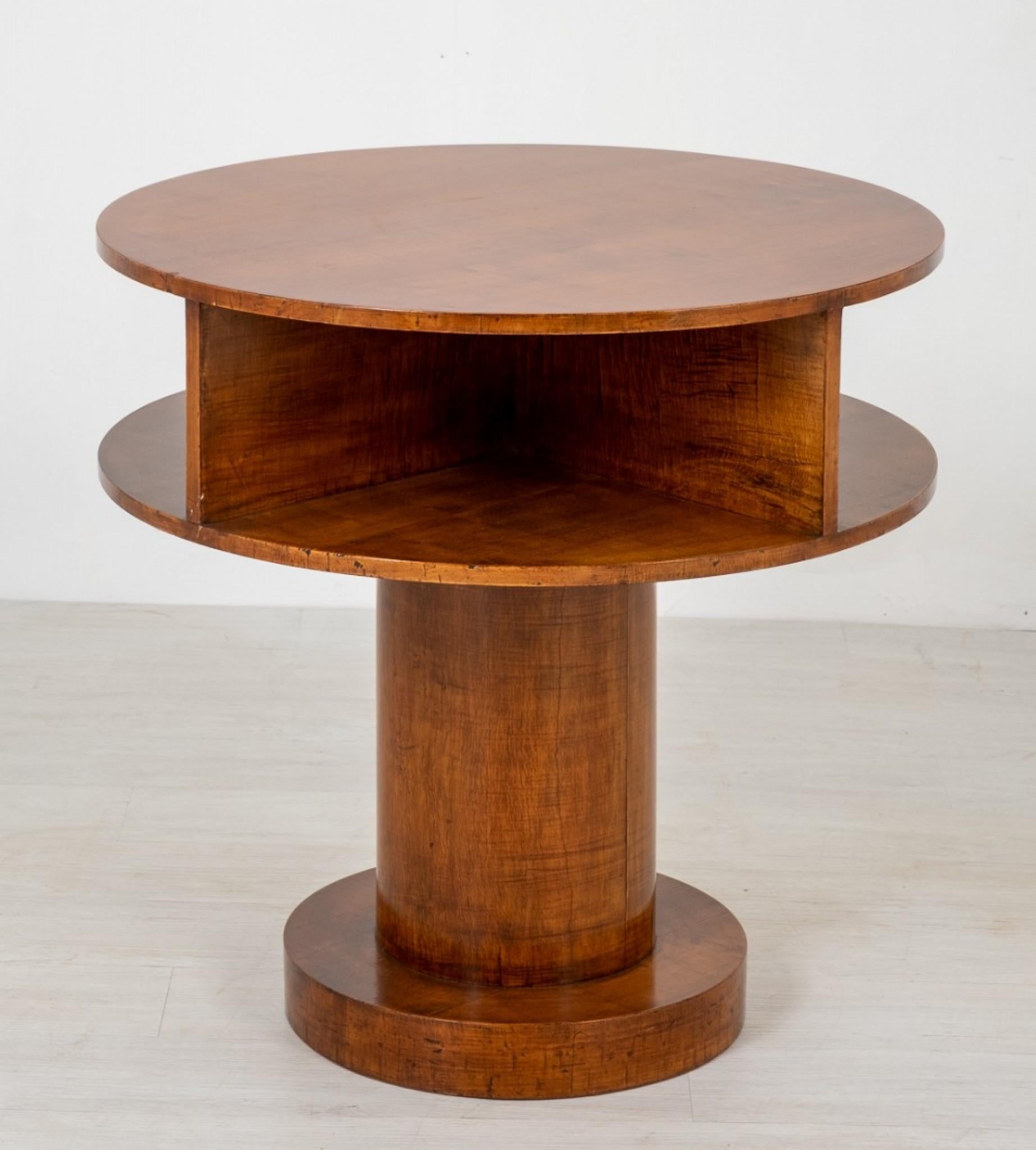 Art Deco Side Table - Cylindrique Occasional Sycamore Circa 1930 Bon état - En vente à Potters Bar, GB