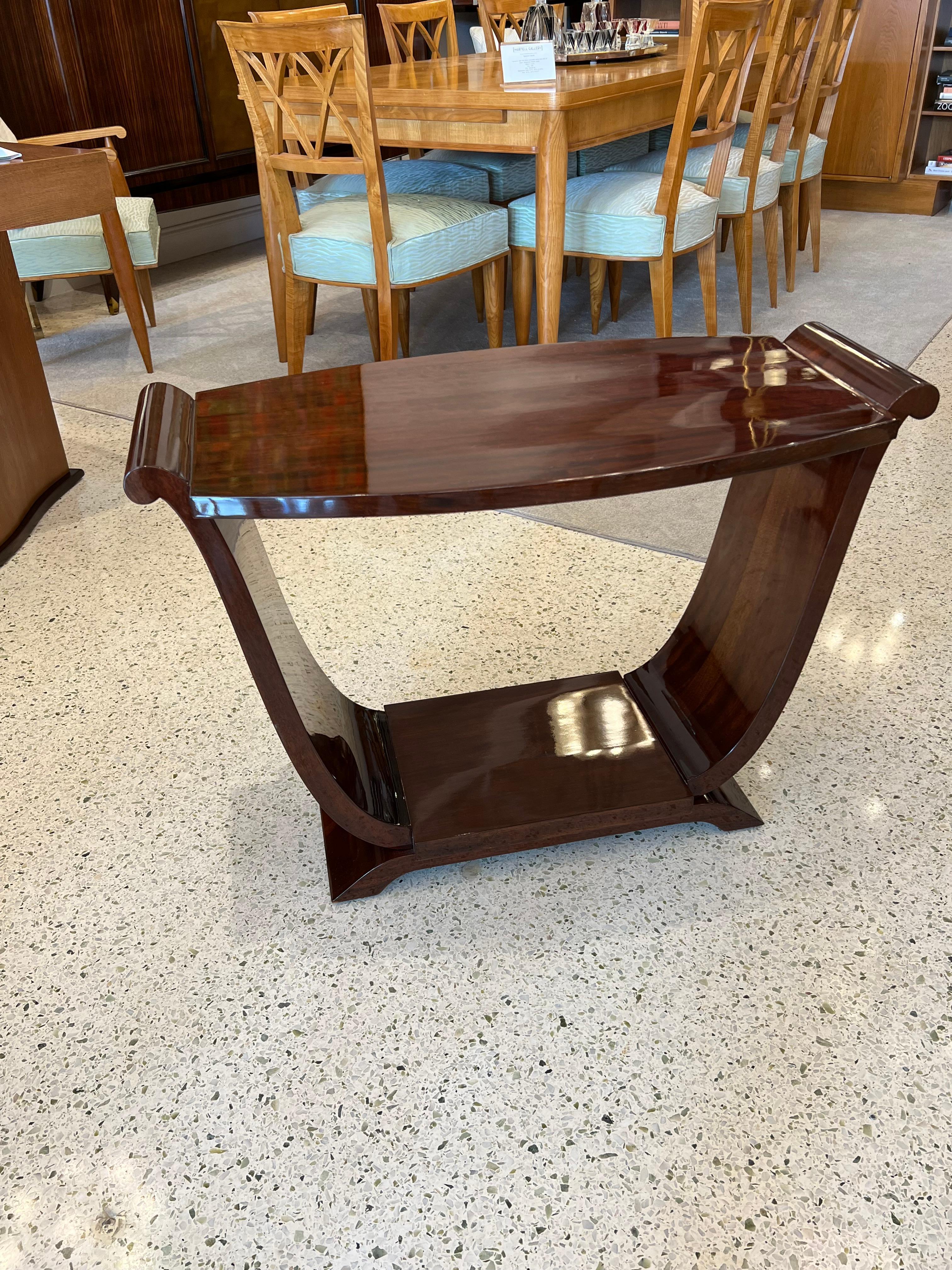Art Deco Side Table In Good Condition For Sale In Miami, FL