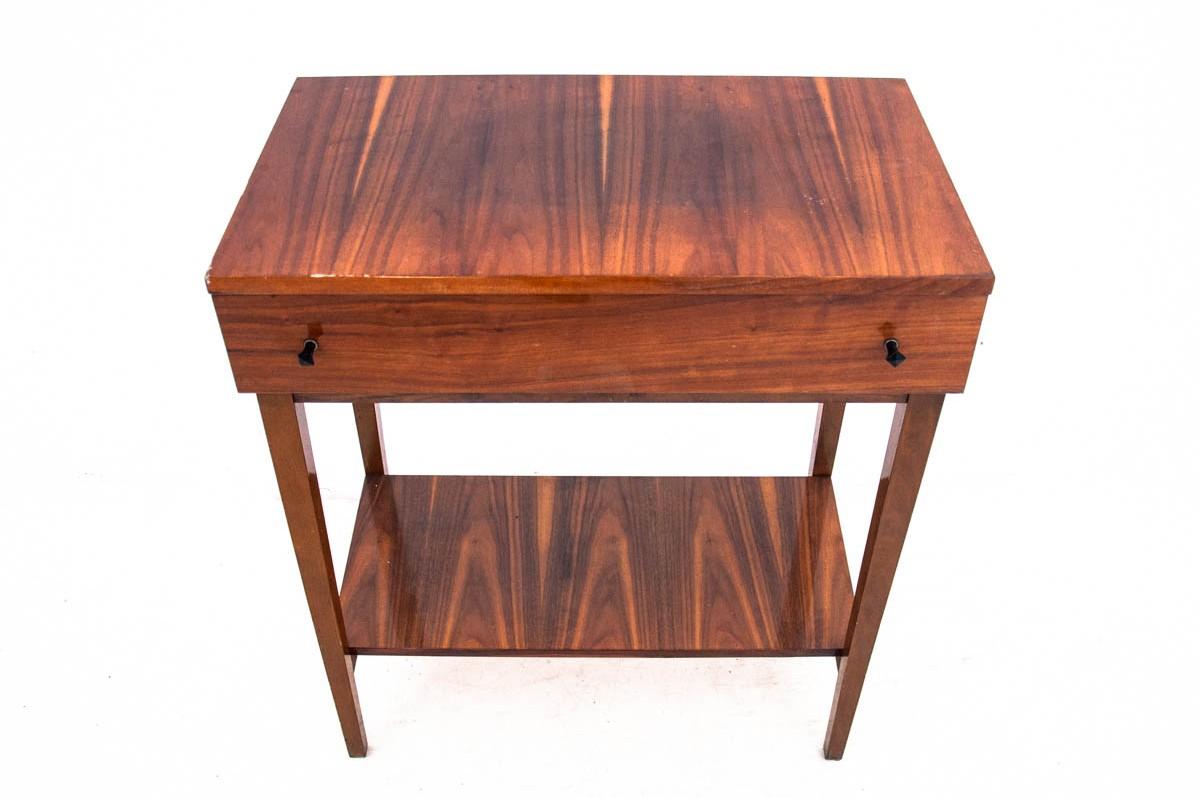 Side table, Poland, 1970s
Very good condition.
Wood: walnut
Dimensions: Height 82 cm, width 71 cm, depth 41 cm.