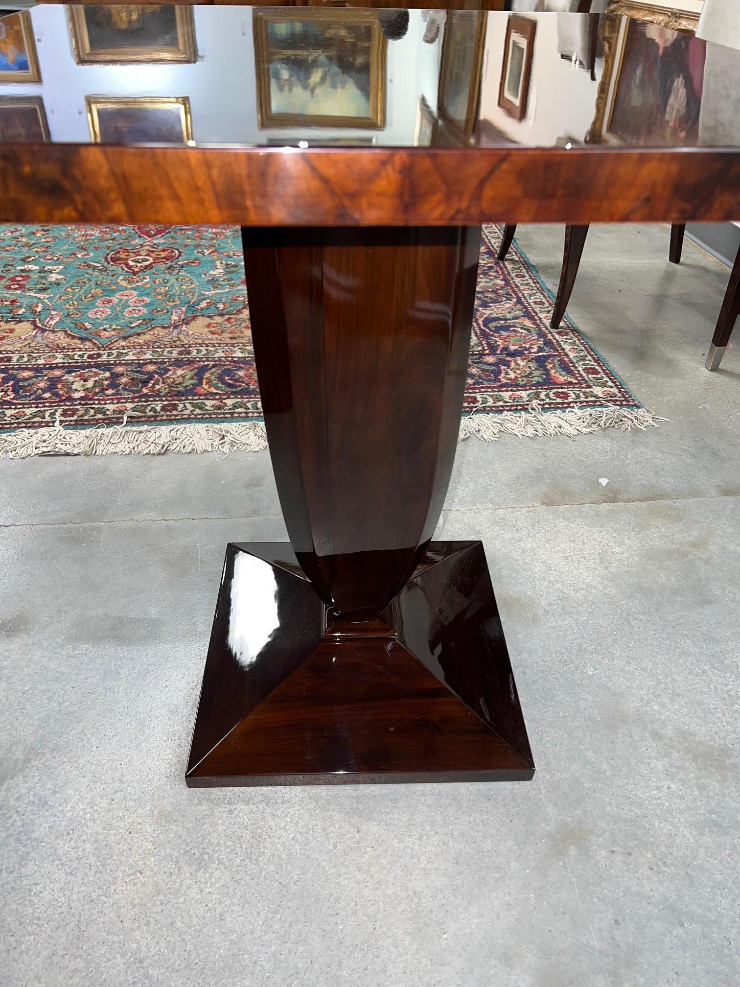 Mid-20th Century Art Deco Side Table from France For Sale
