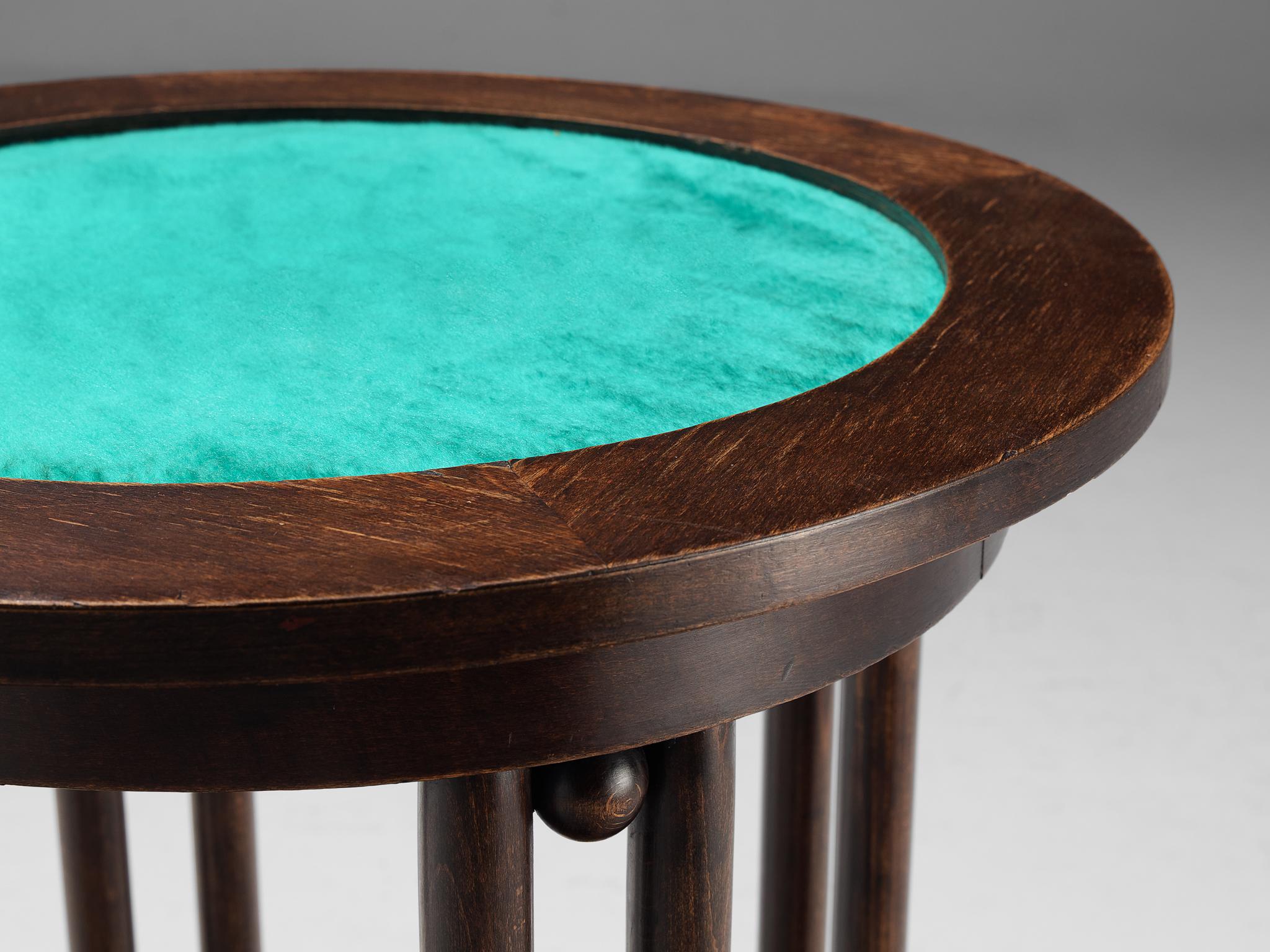 Art Deco Side Table in Oak and Green Velvet  For Sale 2