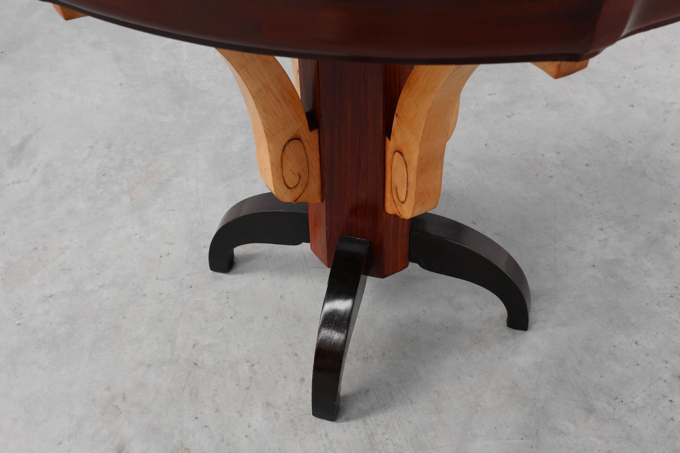 Table d'appoint Art Deco en bois, France ca. 1930 en vente 3