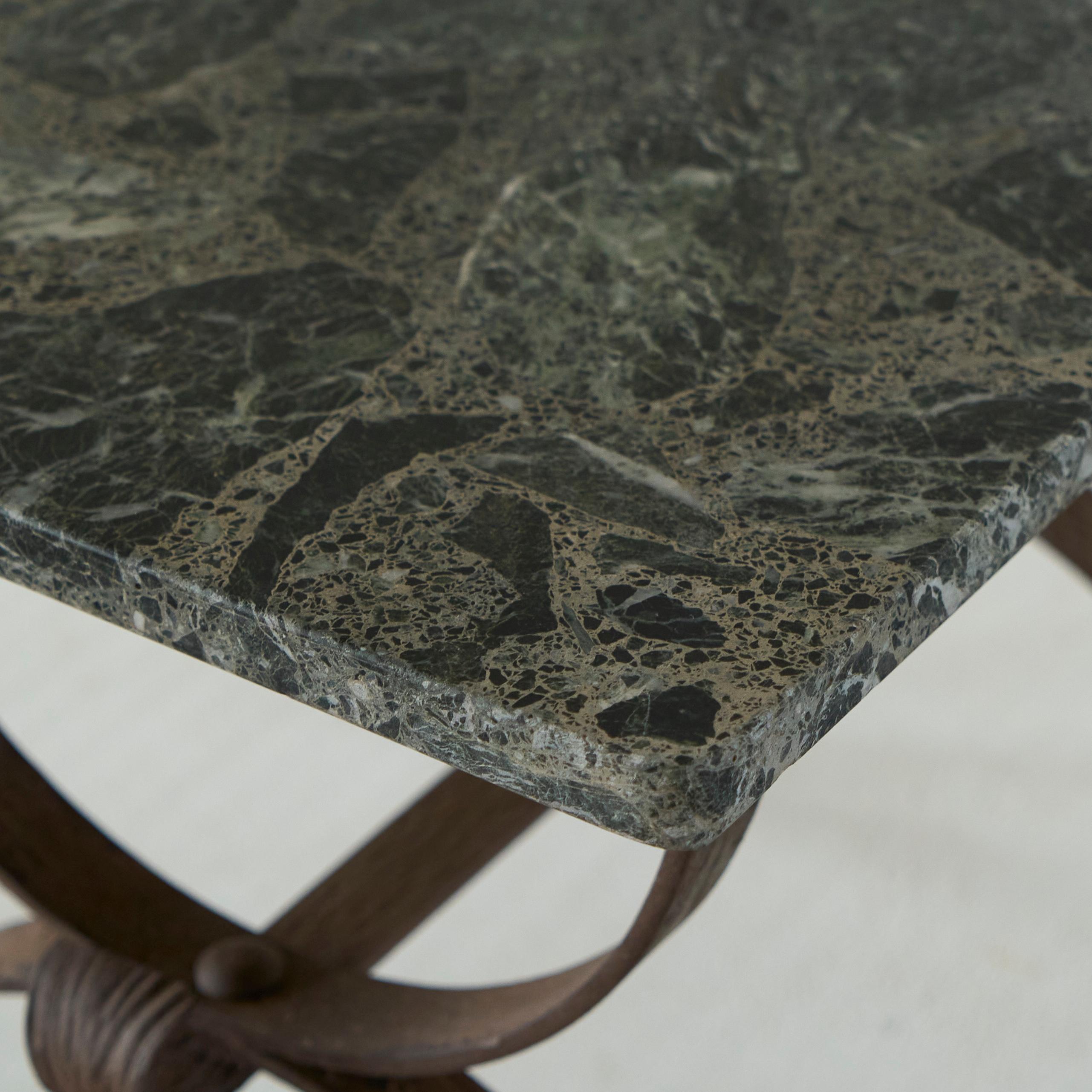 Art Deco Side Table in Wrought Iron and Marble In Good Condition For Sale In Tilburg, NL