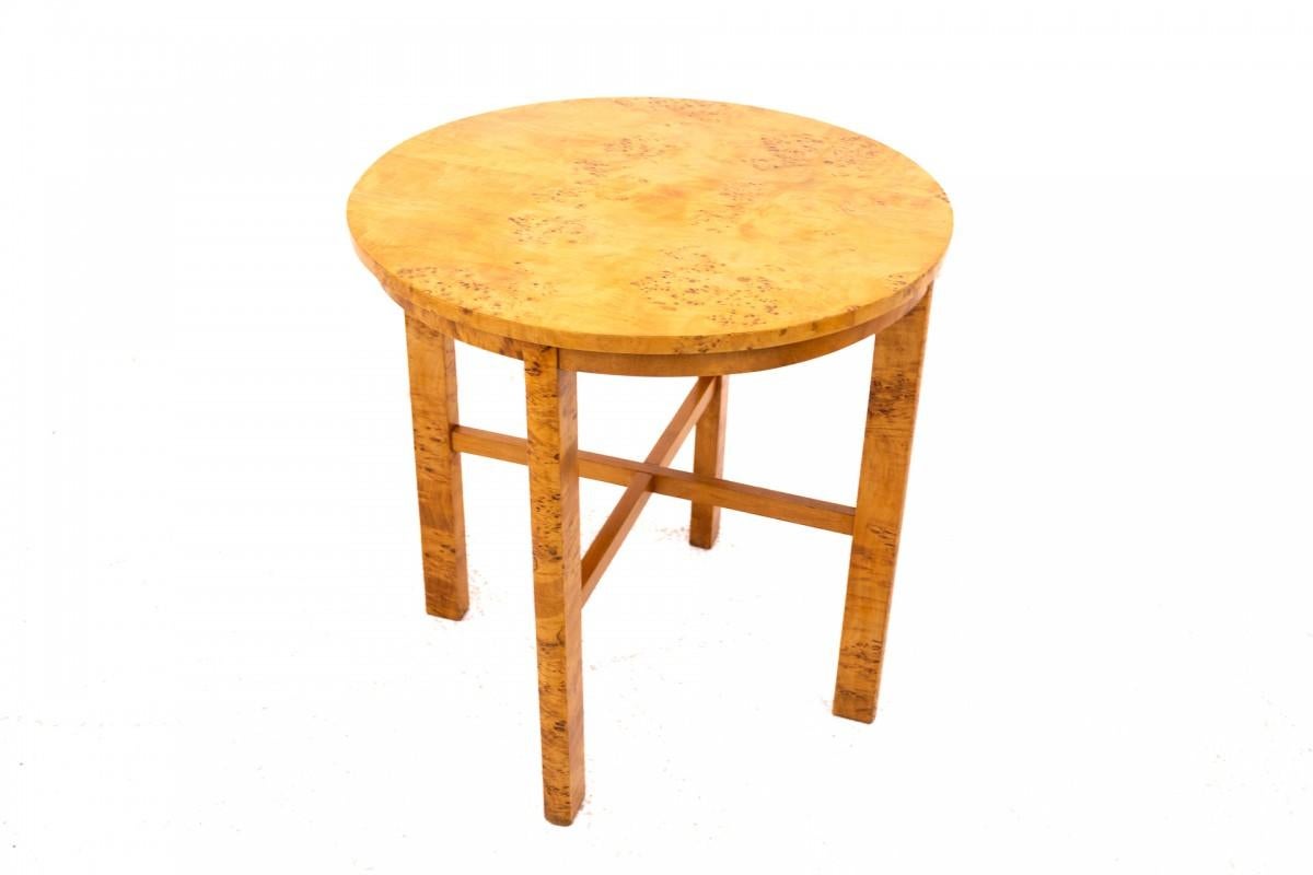Polonais Table d'appoint Art déco, milieu du 20e siècle, bouleau. en vente