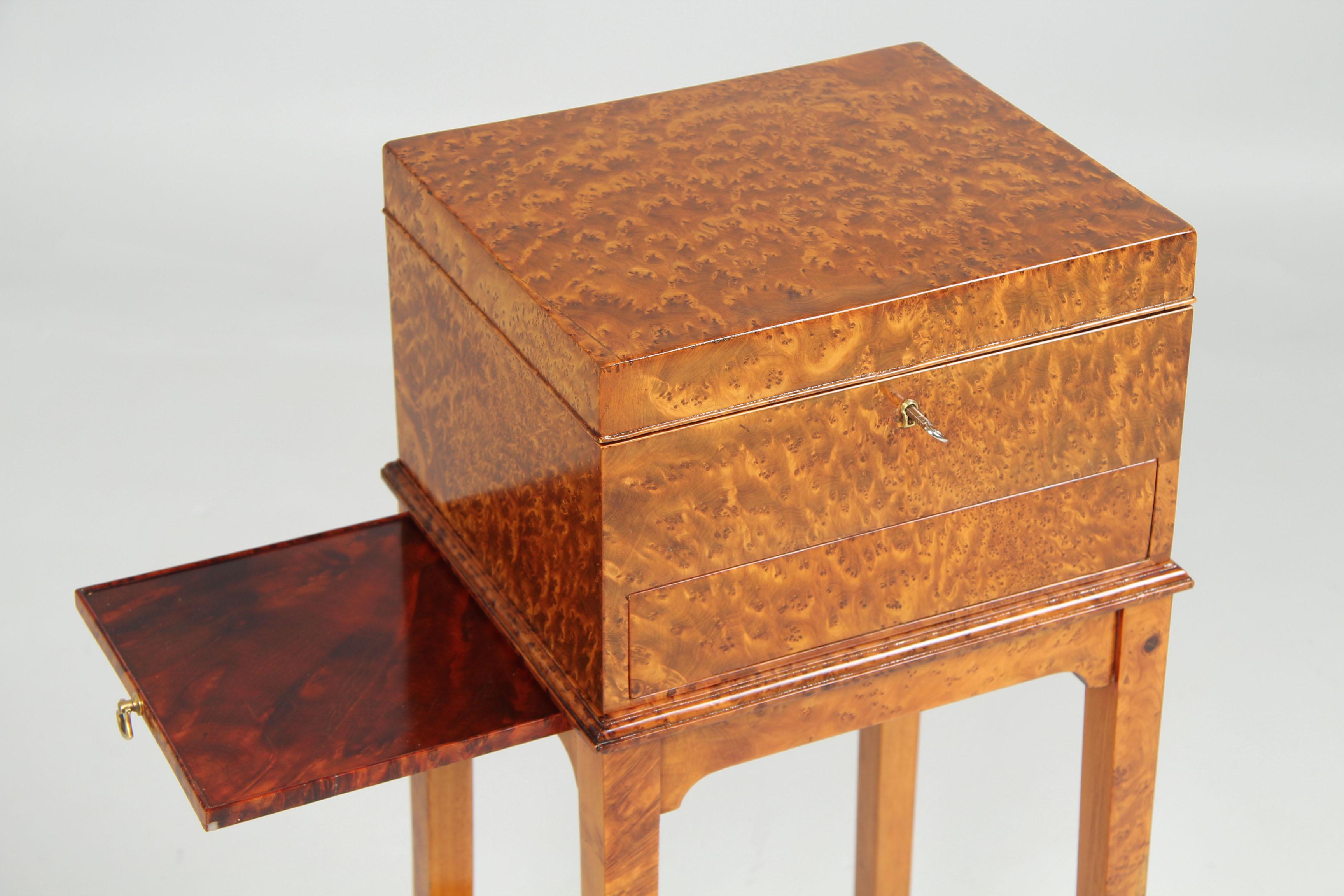 Art Deco Side Table or Jewelry Table, London, 1920s, Special Drawer Mechanism 4