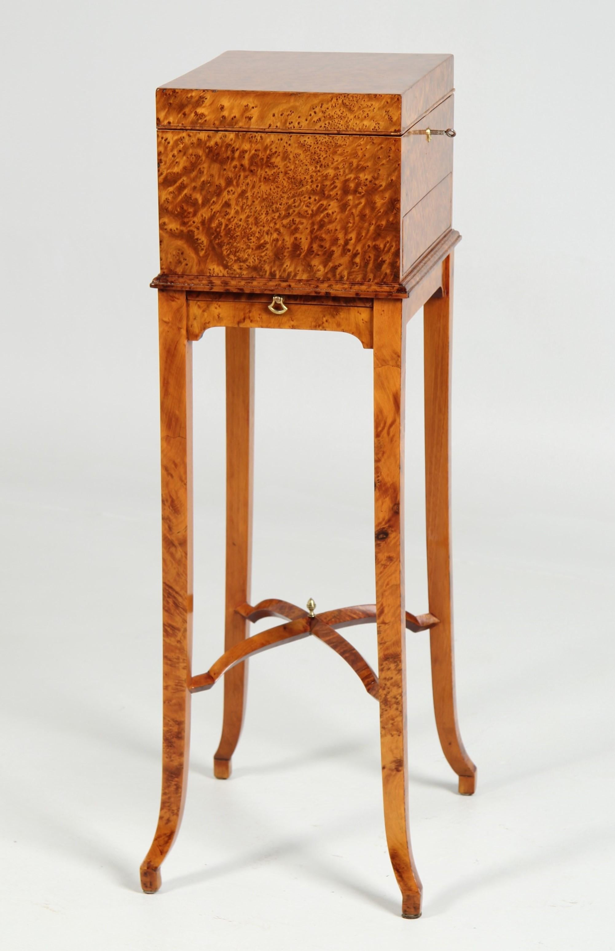 Art Deco Side Table or Jewelry Table, London, 1920s, Special Drawer Mechanism 2