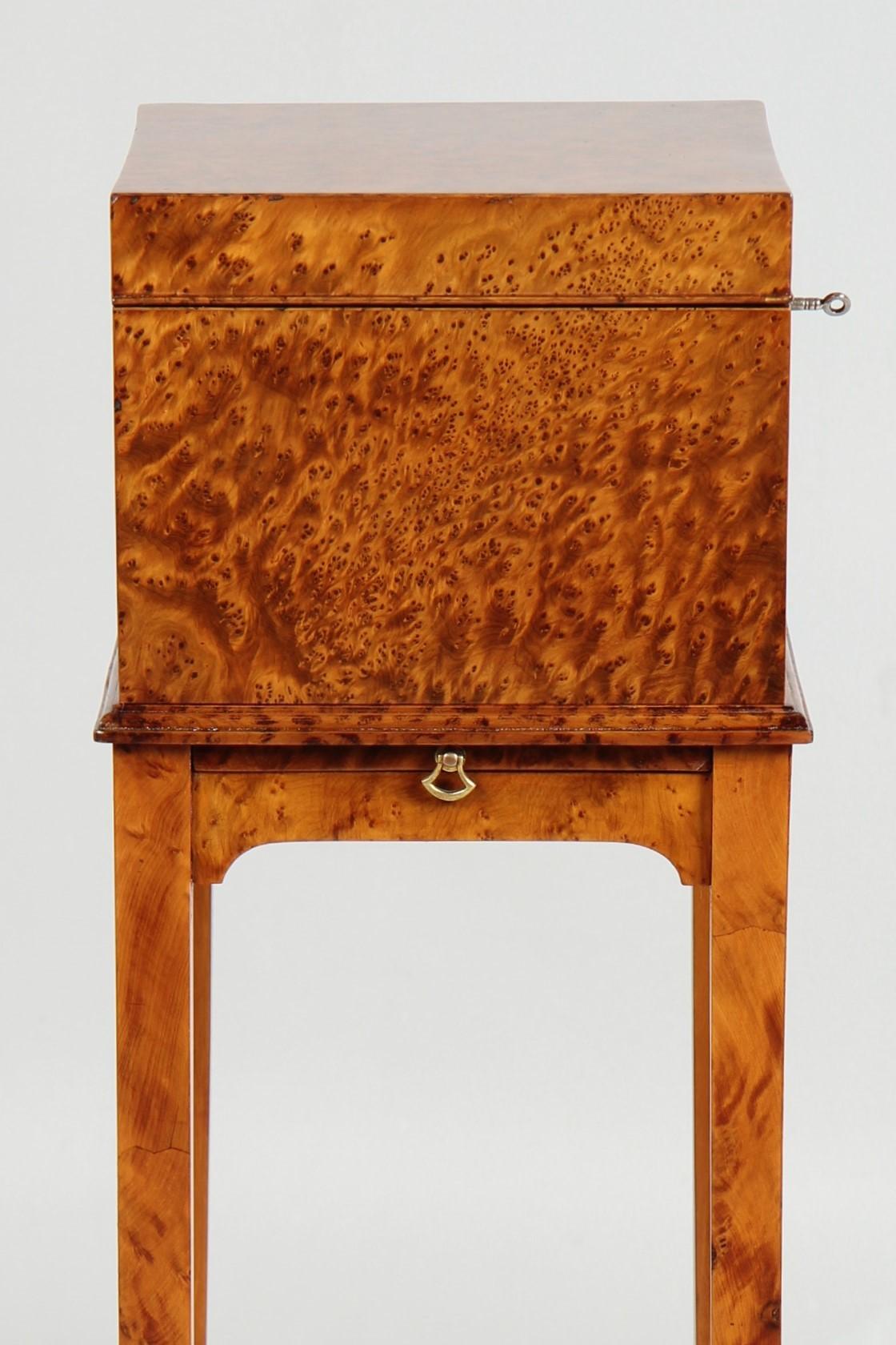 Art Deco Side Table or Jewelry Table, London, 1920s, Special Drawer Mechanism 3