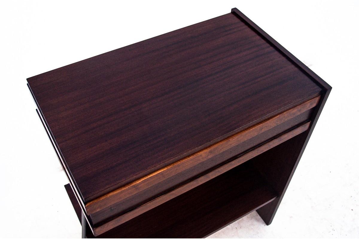 Walnut Art Deco side table, Poland, 1950s For Sale