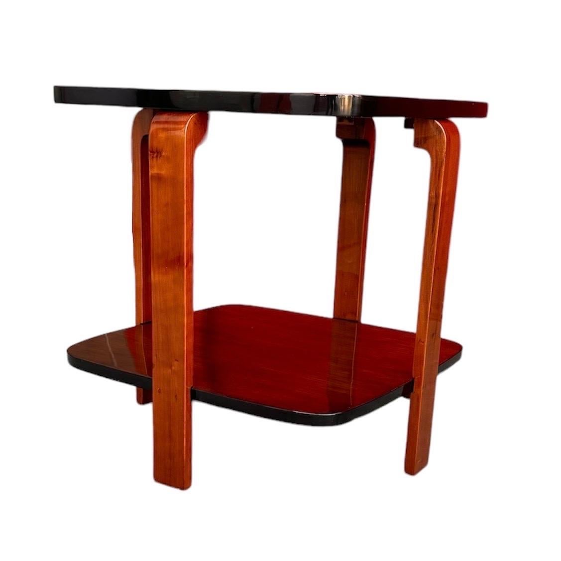 Art Deco Side Table Restored In Good Condition For Sale In Ciudad Autónoma Buenos Aires, AR