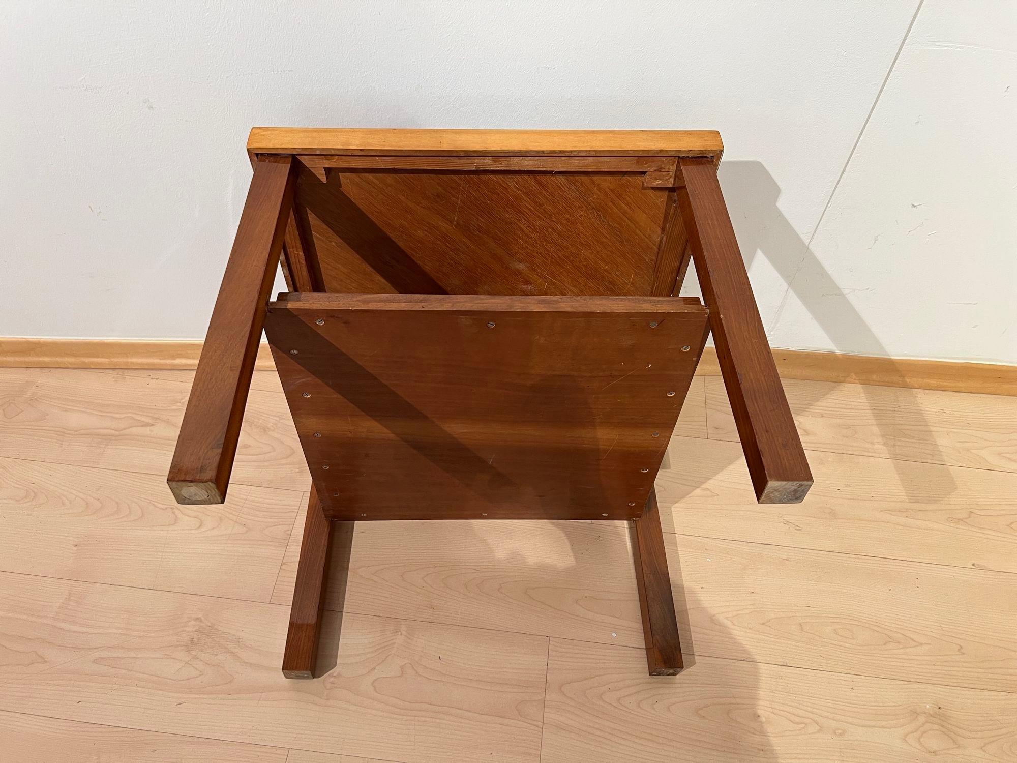 Art Deco Side Table, Walnut, Precious Woods, Lacquer, France circa 1940 7