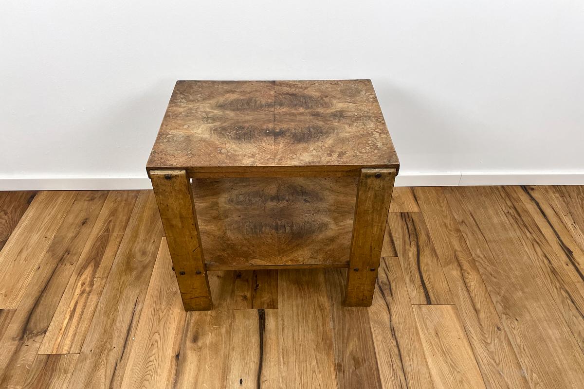 Art Deco Side Table with Expressive Walnut Veneer from Near Paris Around 1930 3