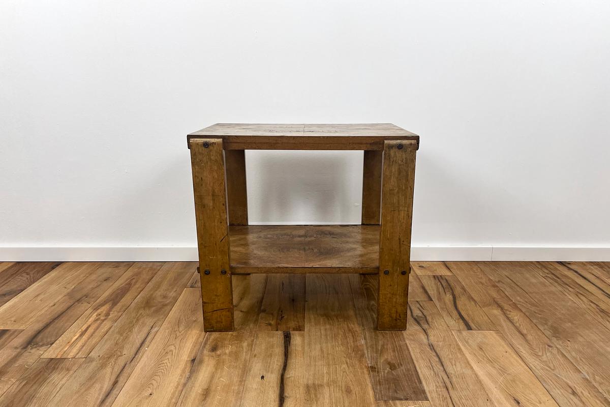 Art Deco Side Table with Expressive Walnut Veneer from Near Paris Around 1930 2